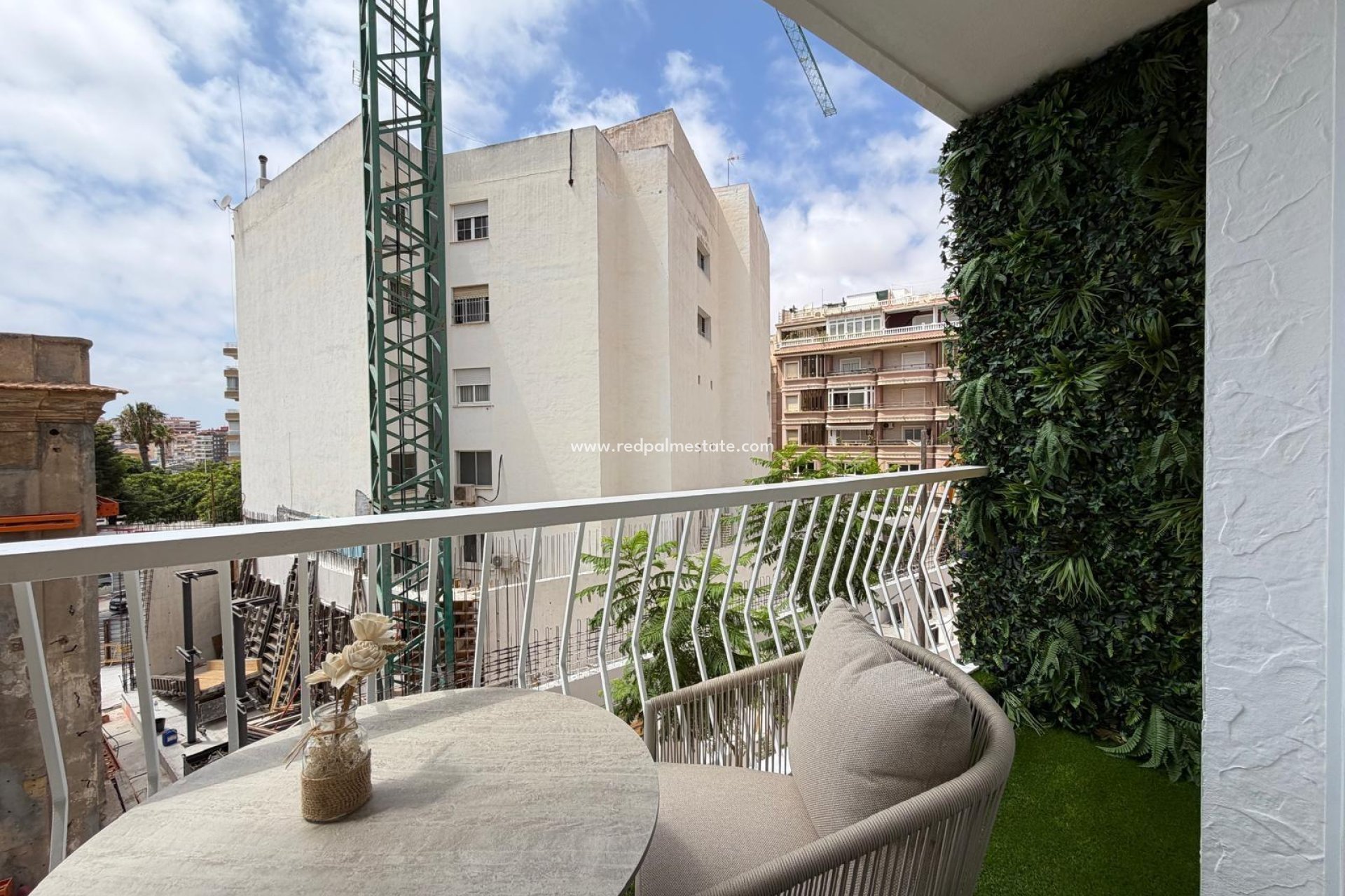 Resale - Apartment -
Torrevieja