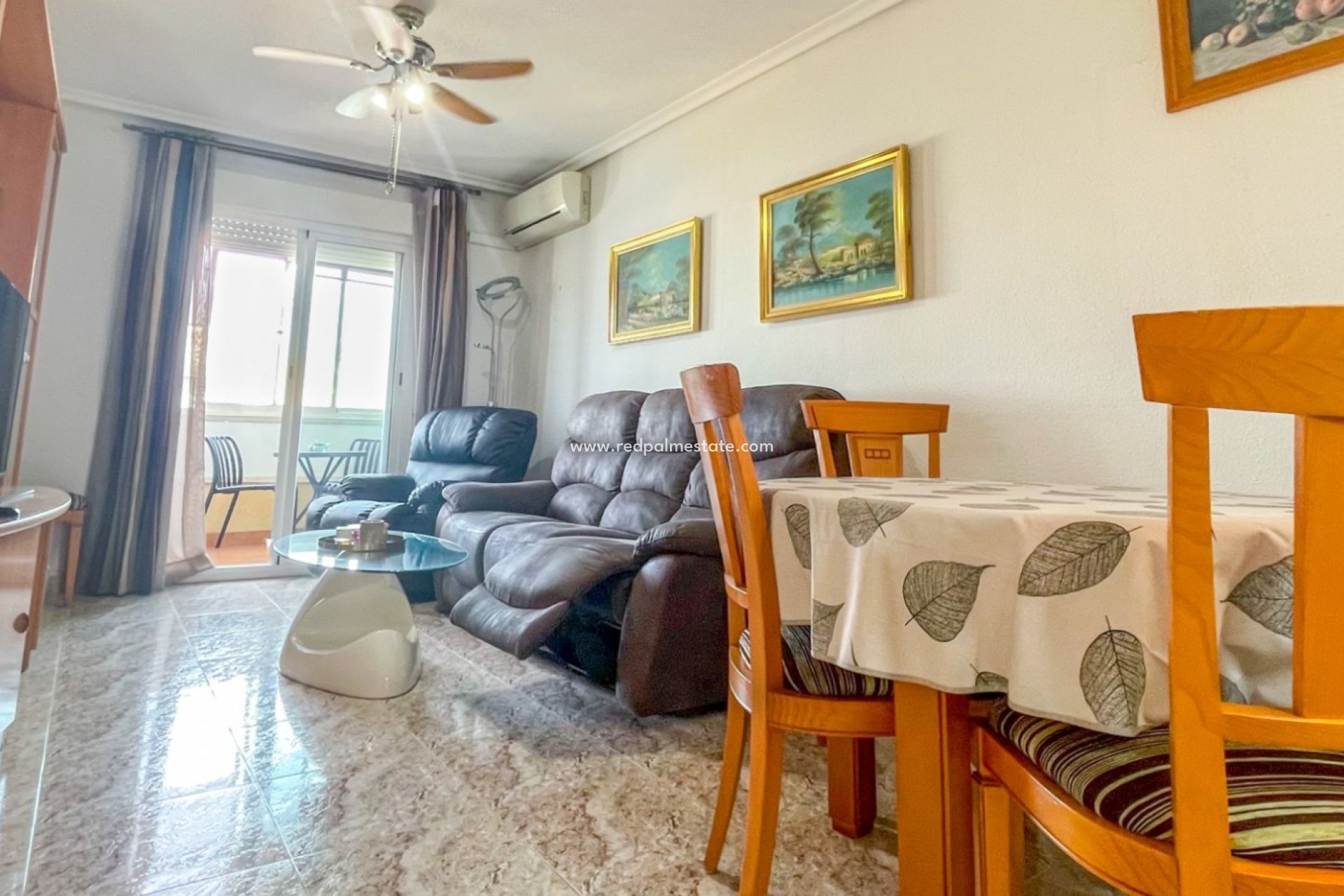 Resale - Apartment -
Torrevieja