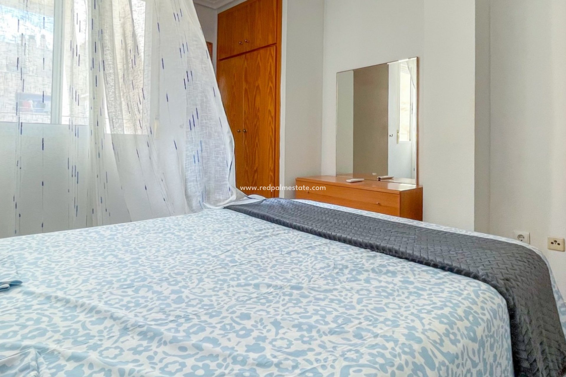 Resale - Apartment -
Torrevieja