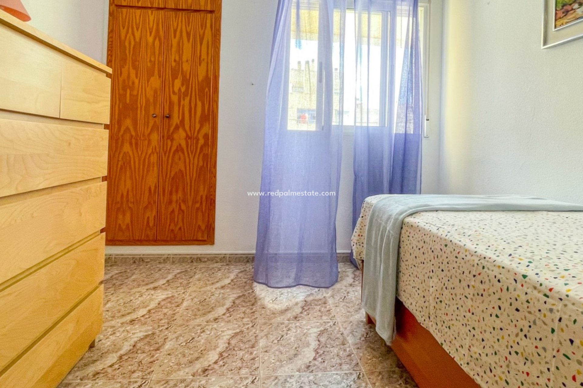 Resale - Apartment -
Torrevieja