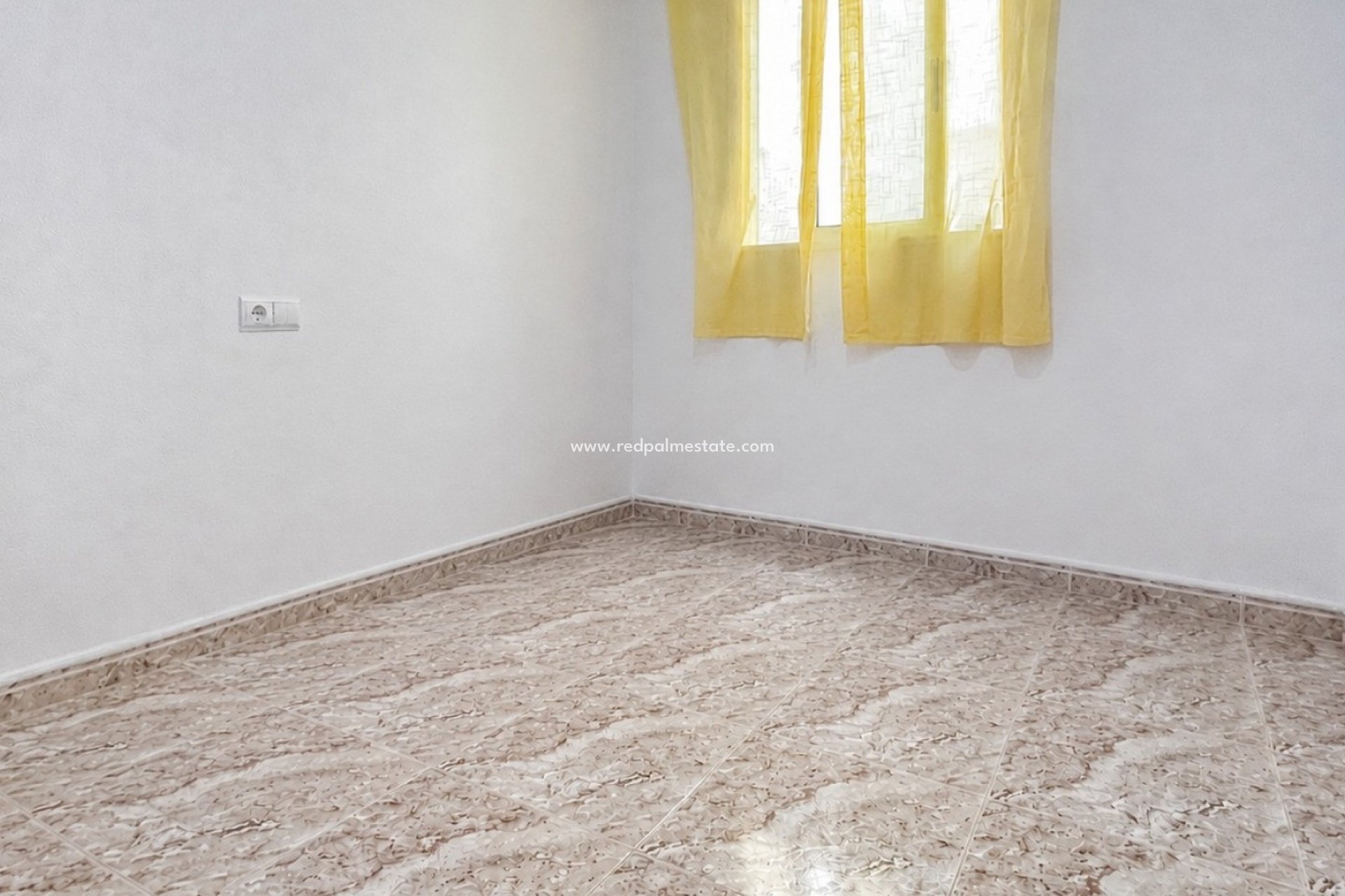 Resale - Apartment -
Torrevieja