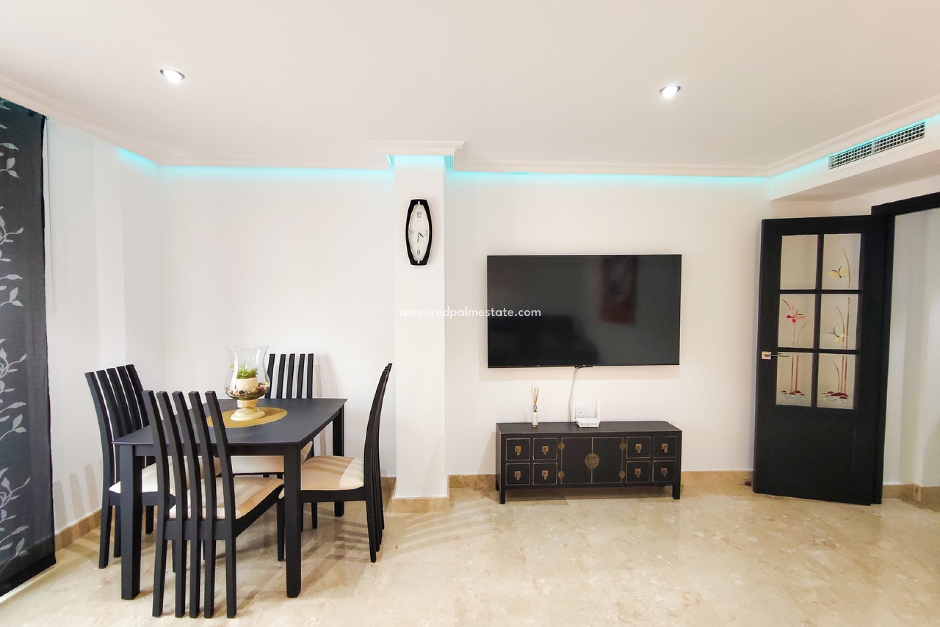 Resale - Apartment -
Torrevieja