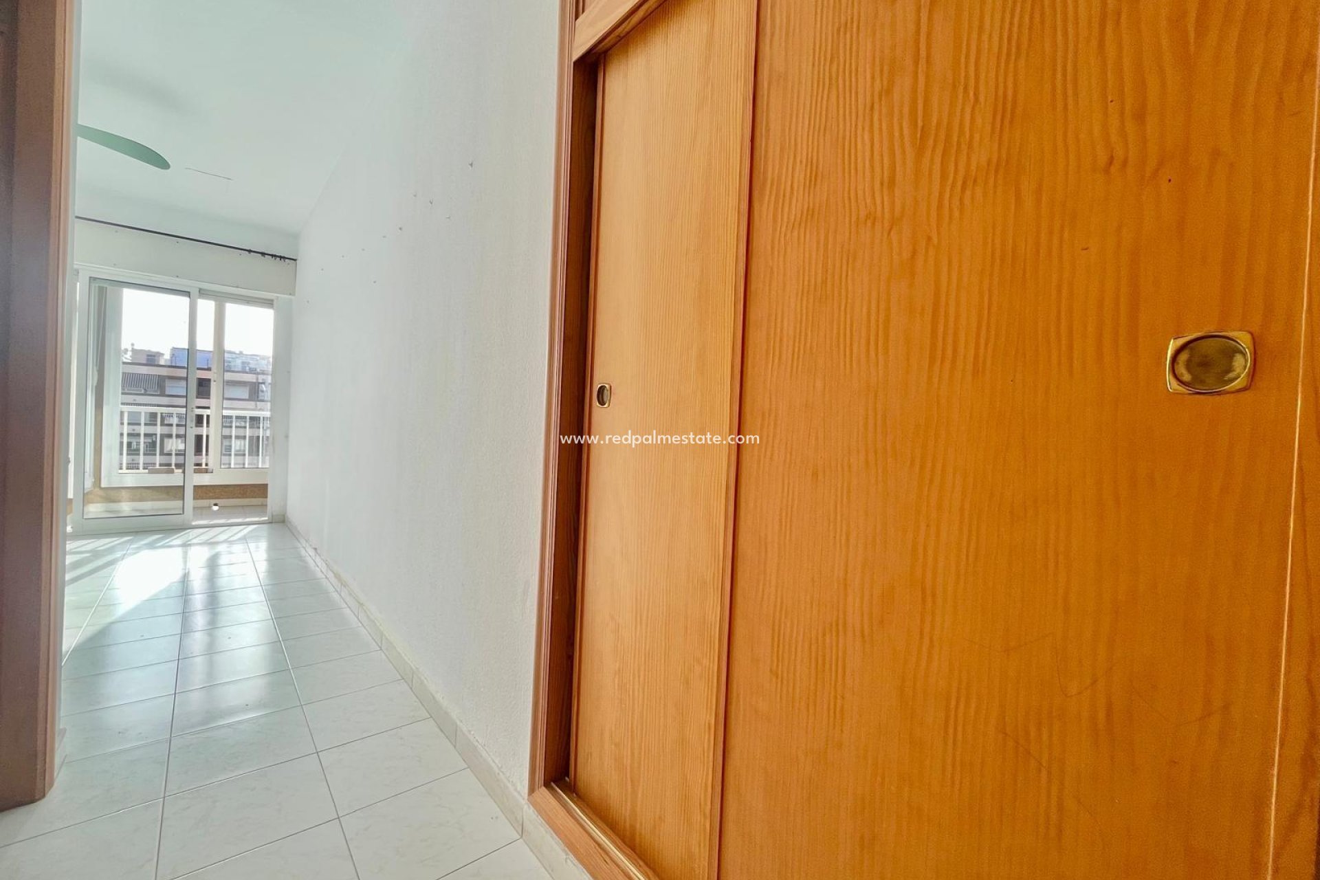 Resale - Apartment -
Torrevieja