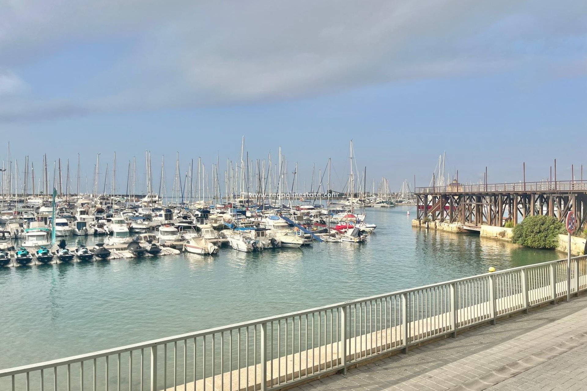 Resale - Apartment -
Torrevieja