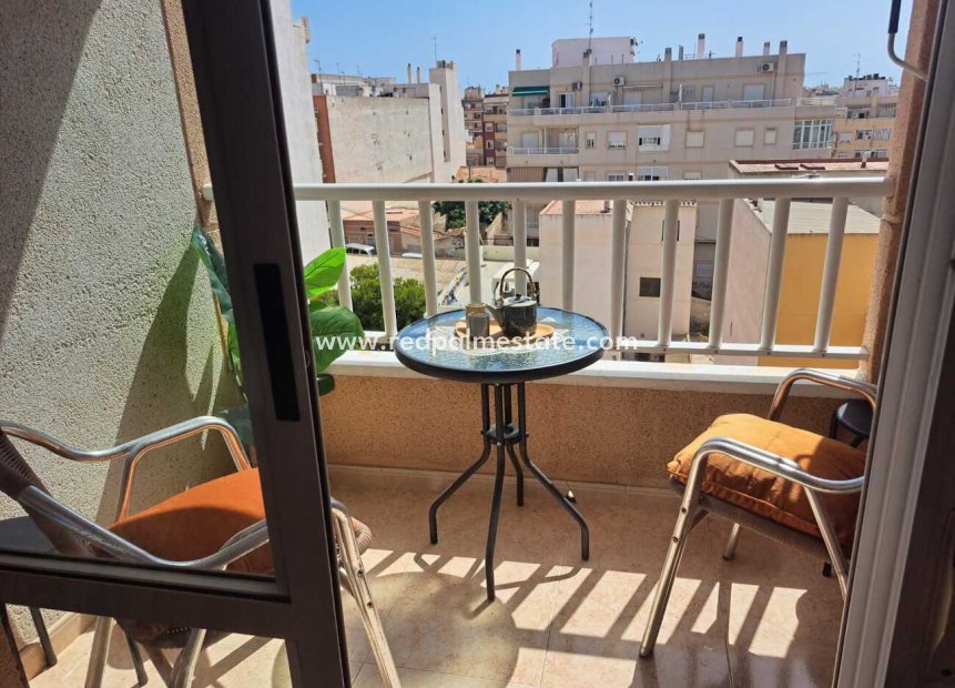 Resale - Apartment -
Torrevieja