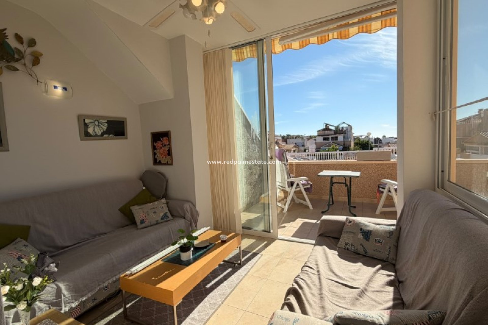 Resale - Apartment -
Torrevieja