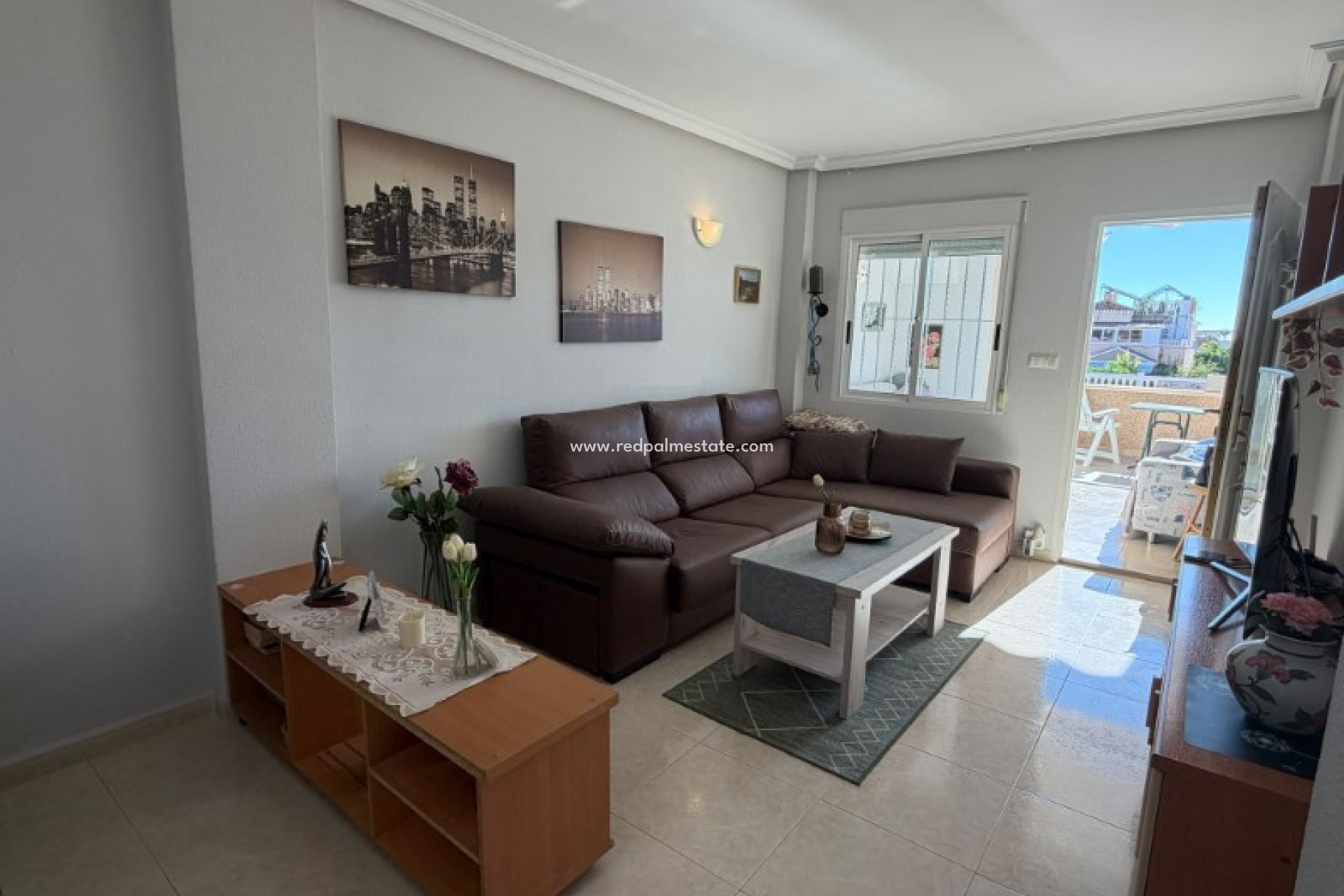 Resale - Apartment -
Torrevieja