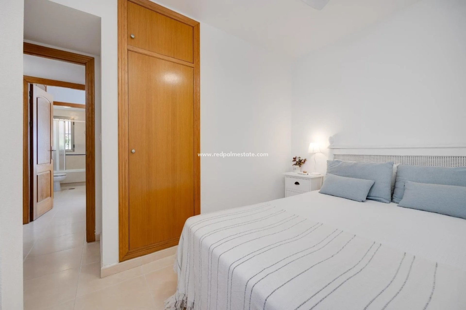Resale - Apartment -
Torrevieja