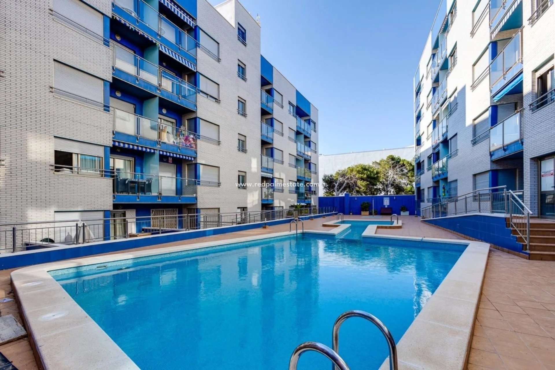 Resale - Apartment -
Torrevieja