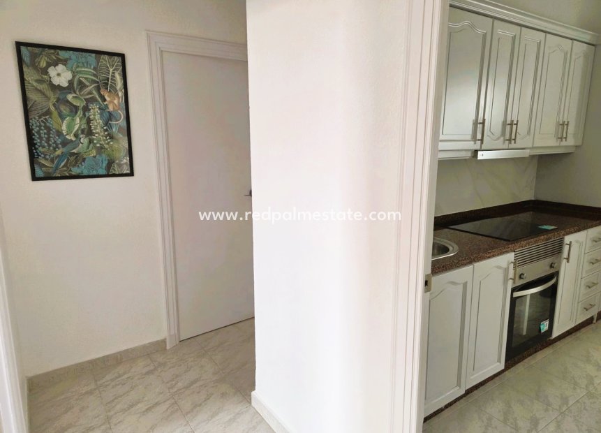 Resale - Apartment -
Torrevieja