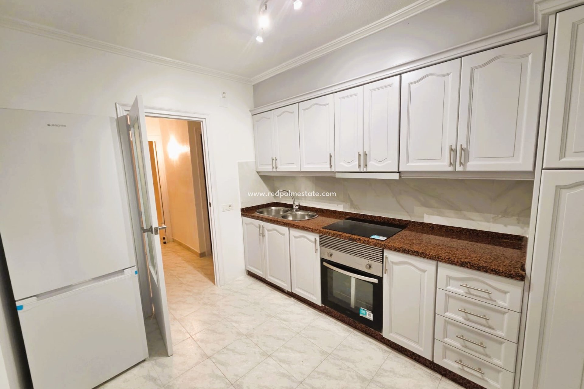 Resale - Apartment -
Torrevieja