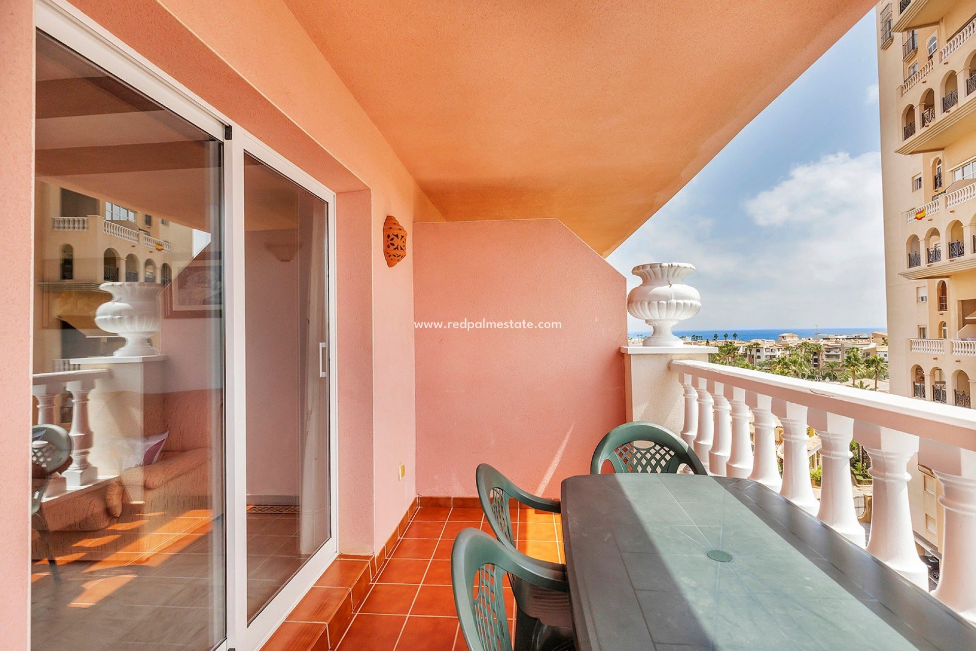 Resale - Apartment -
Torrevieja