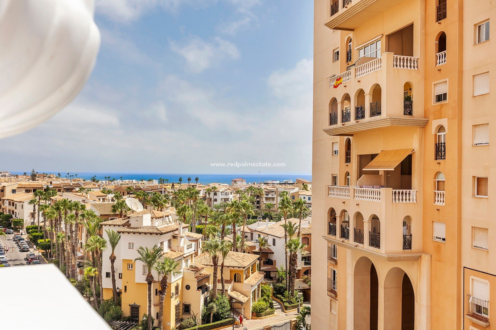 Resale - Apartment -
Torrevieja