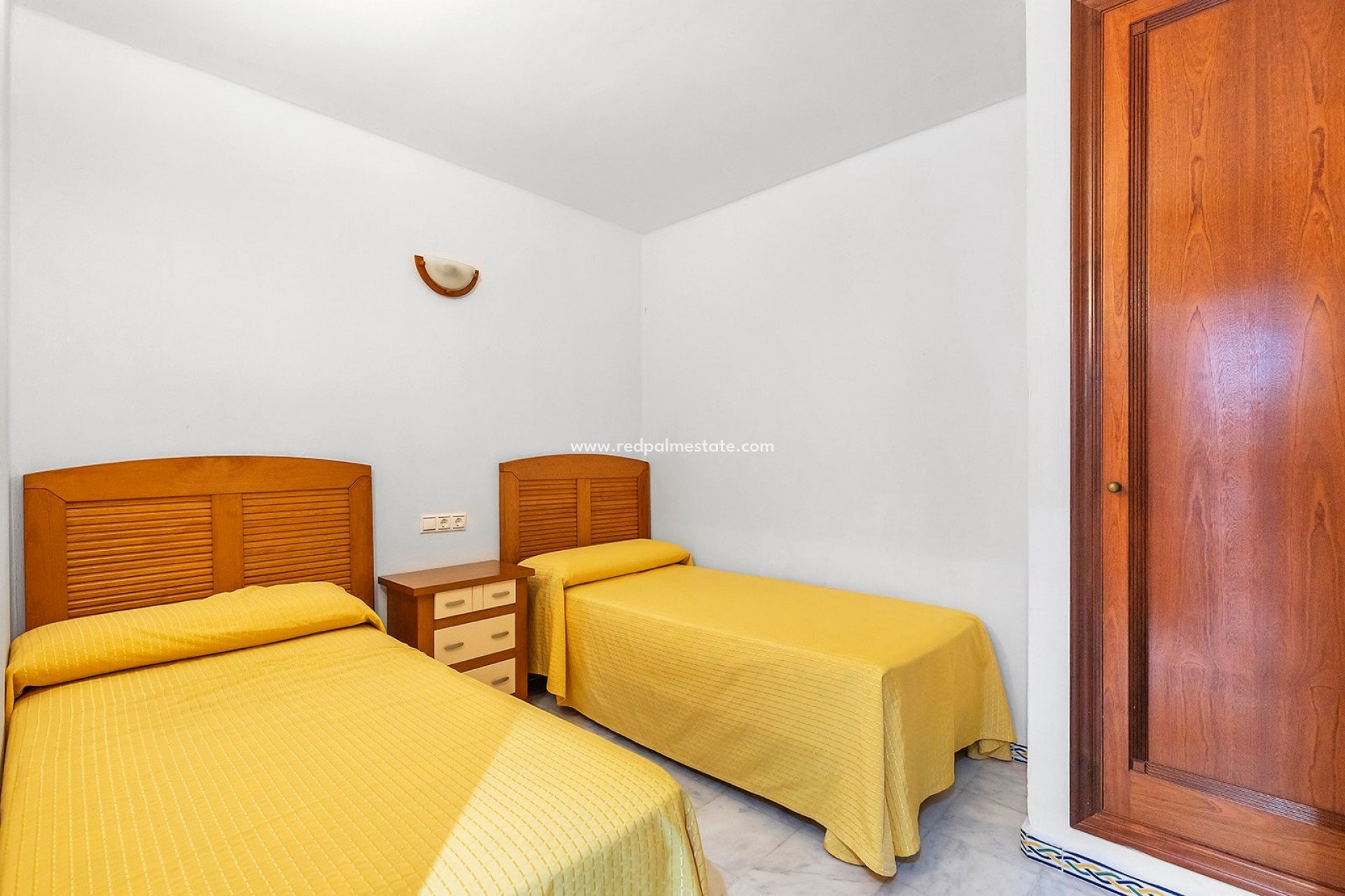 Resale - Apartment -
Torrevieja