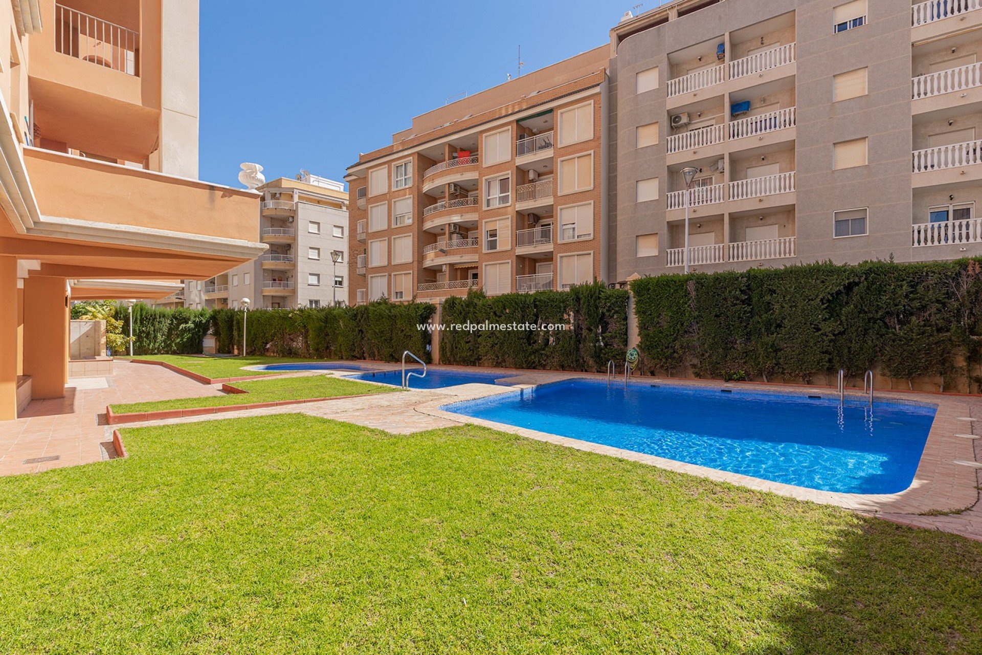 Resale - Apartment -
Torrevieja