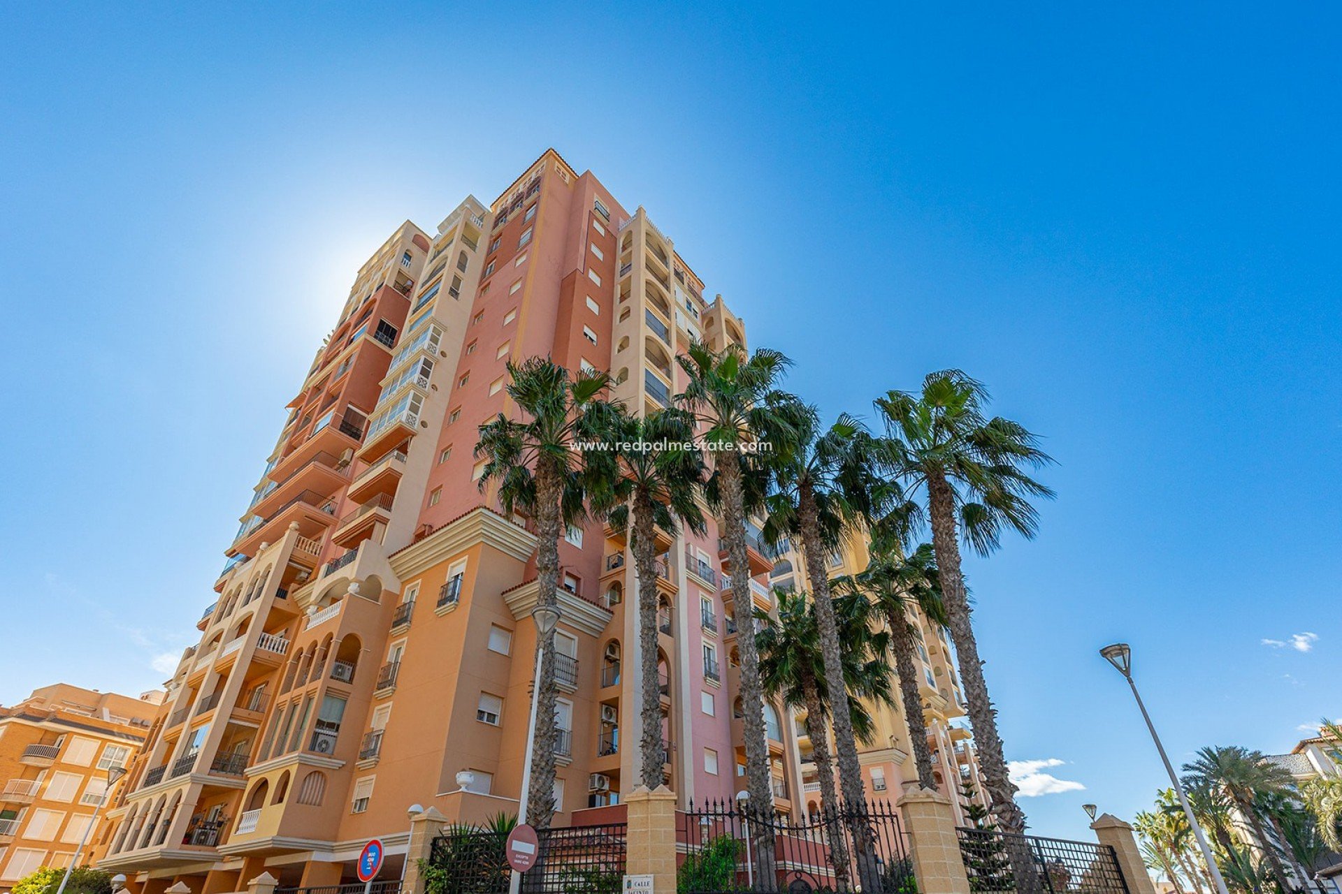 Resale - Apartment -
Torrevieja