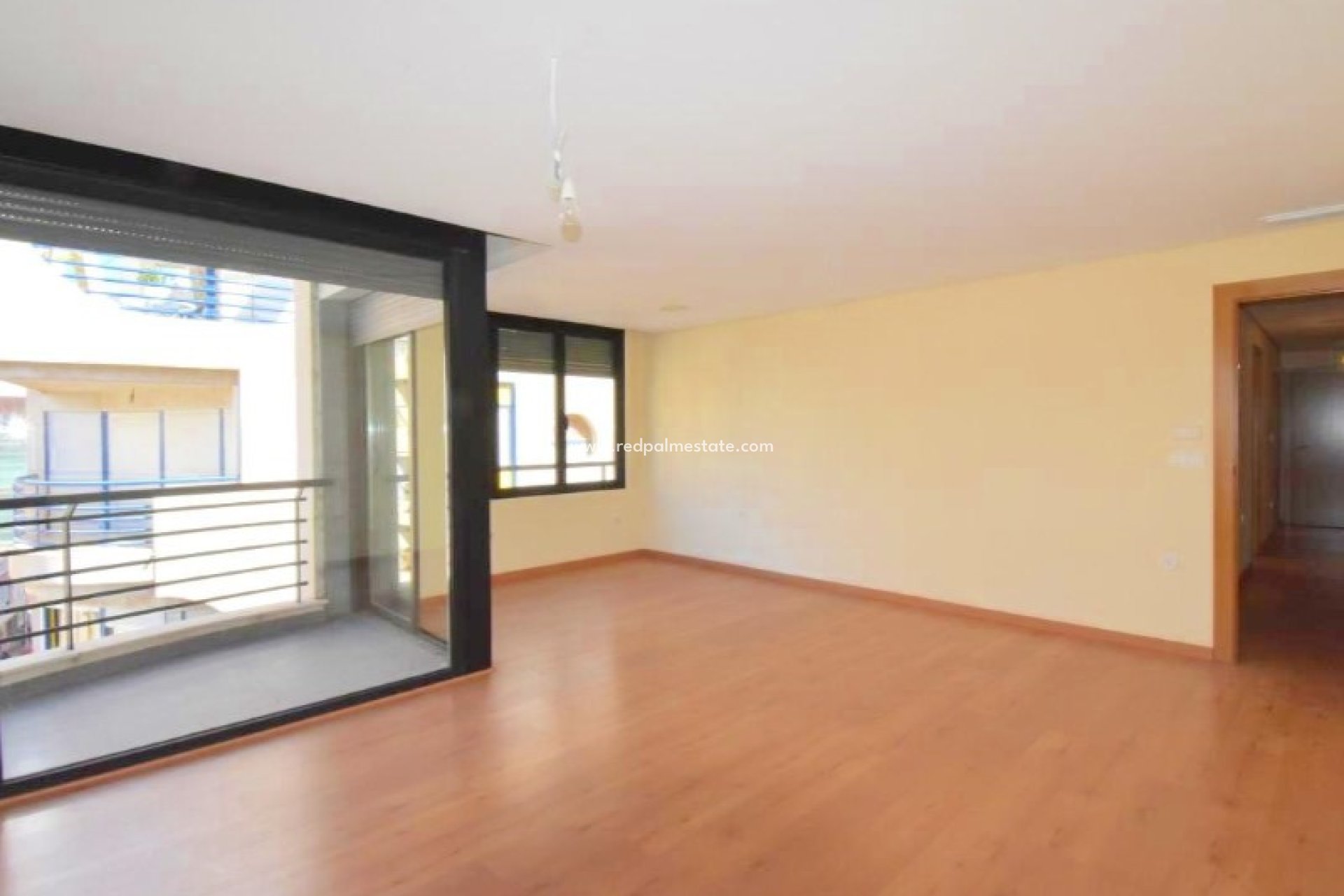 Resale - Apartment -
Torrevieja