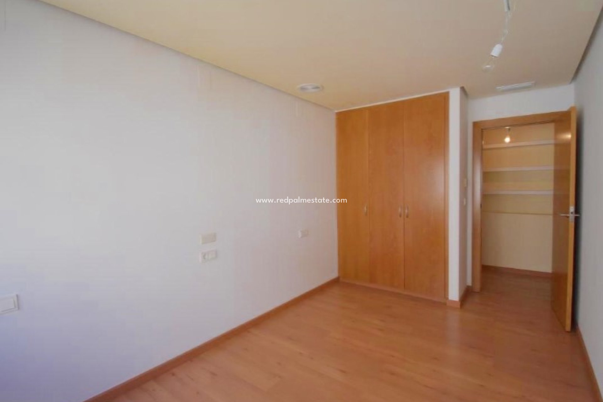 Resale - Apartment -
Torrevieja