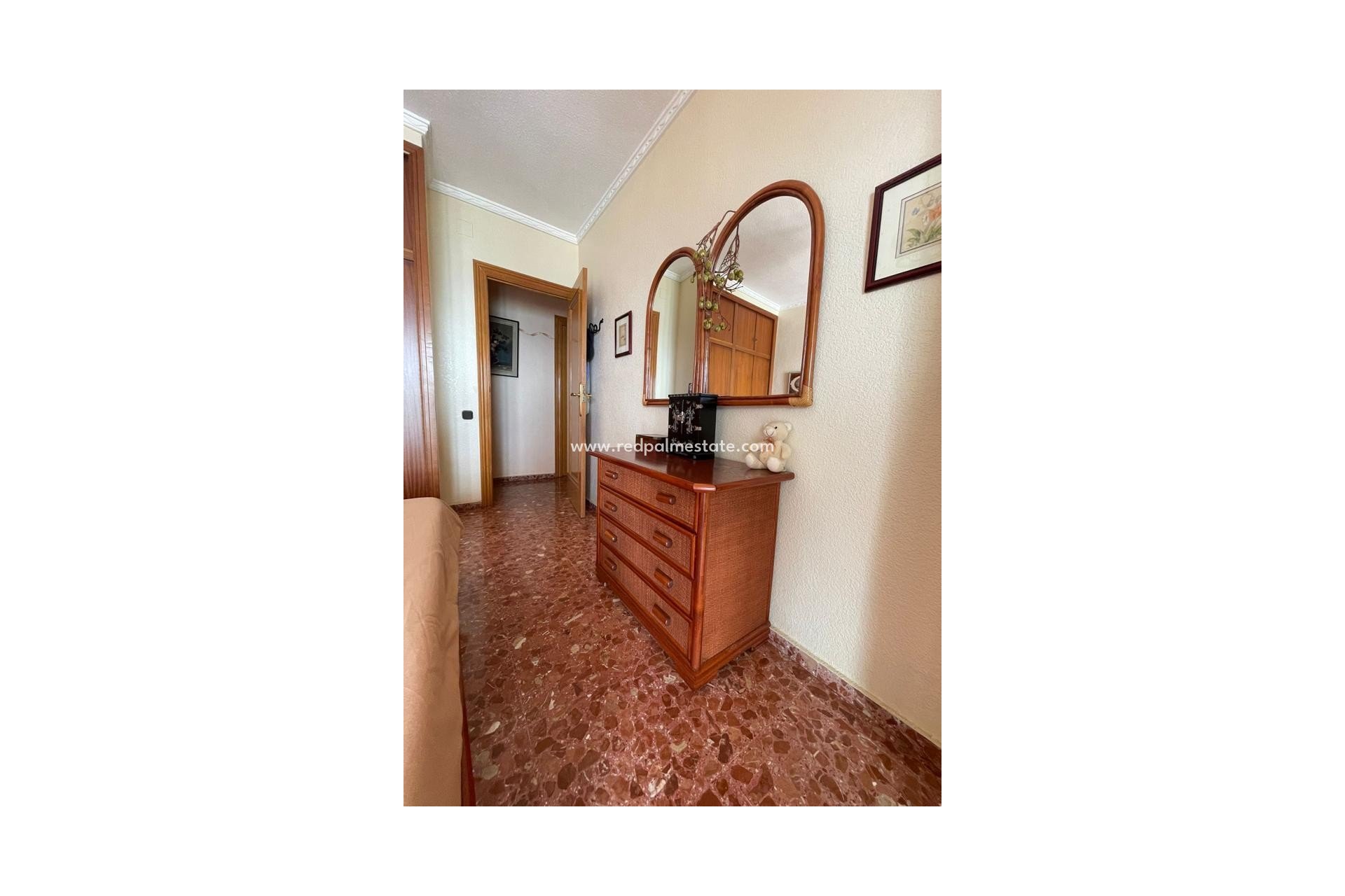 Resale - Apartment -
Torrevieja