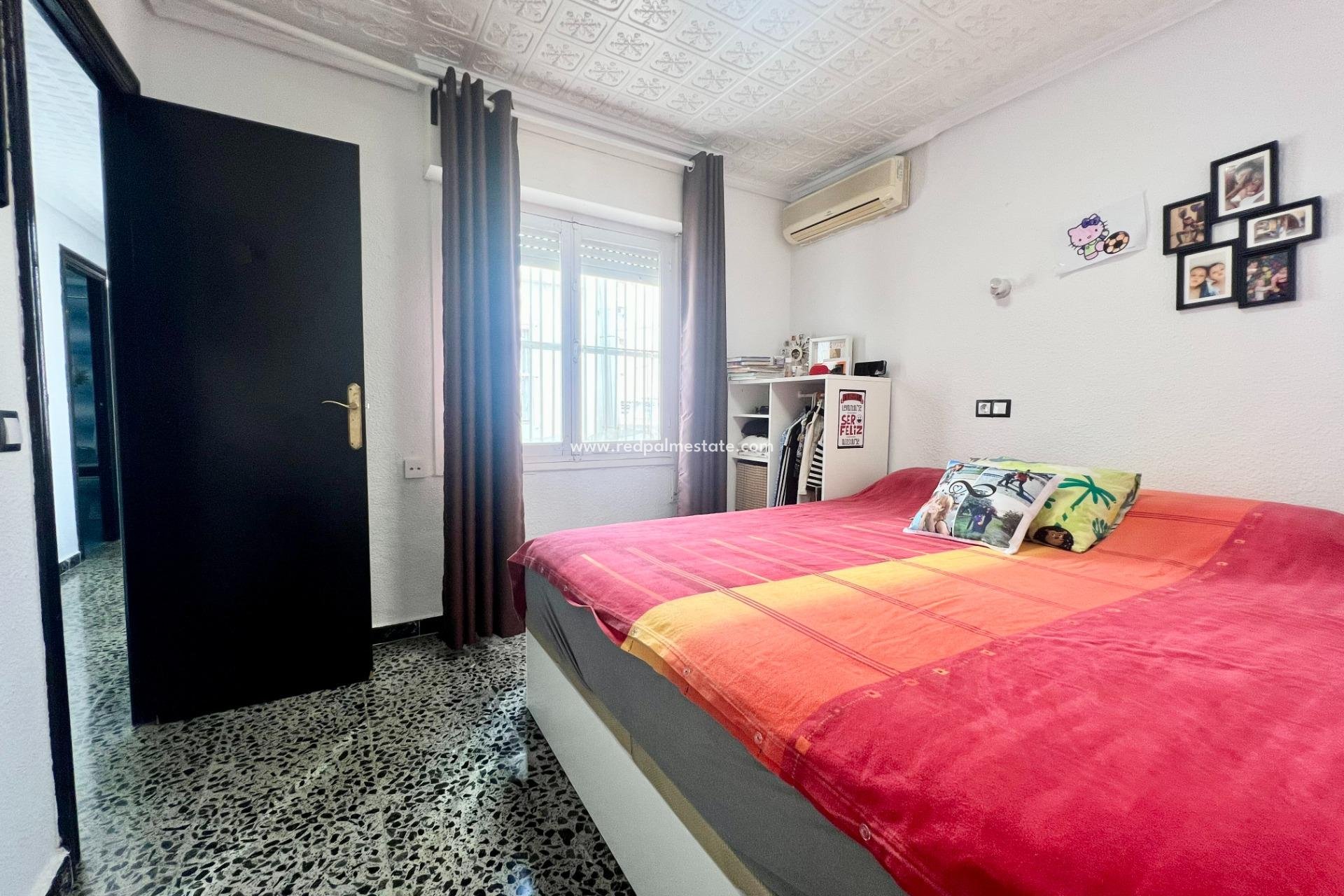 Resale - Apartment -
Torrevieja