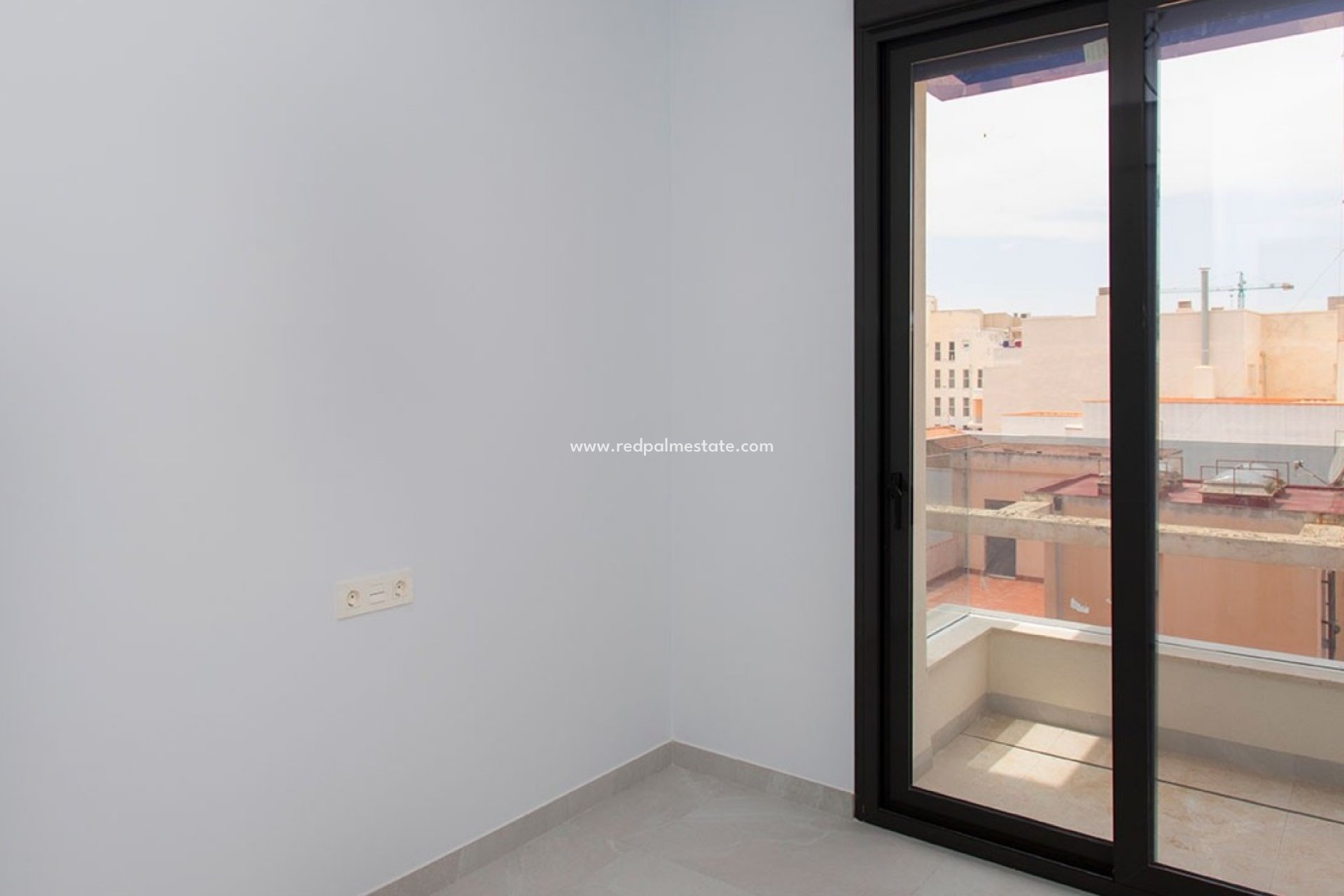 Resale - Apartment -
Torrevieja