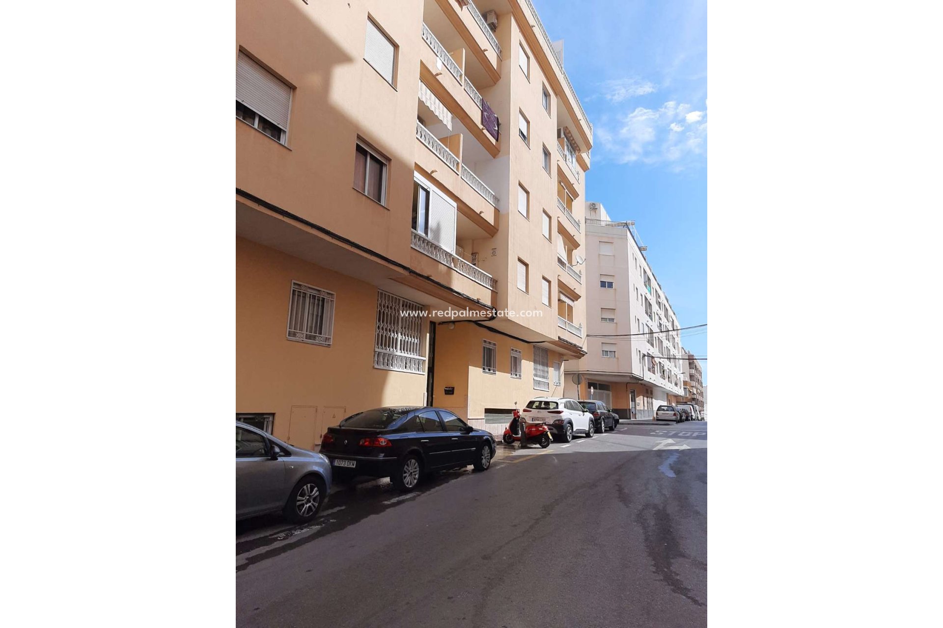 Resale - Apartment -
Torrevieja