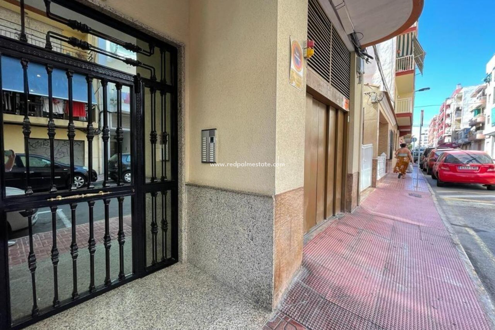 Resale - Apartment -
Torrevieja