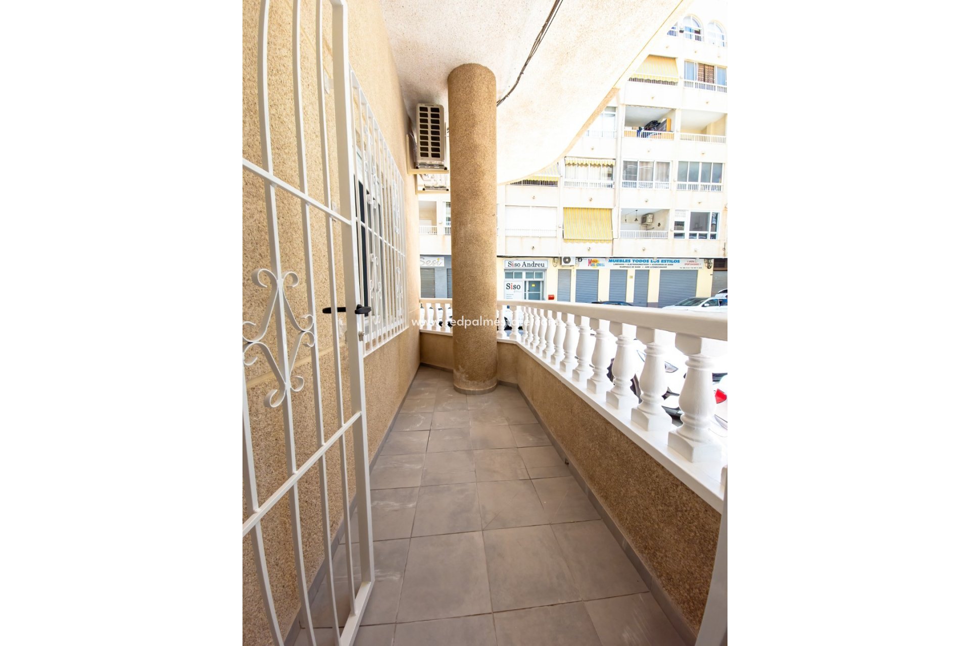 Resale - Apartment -
Torrevieja