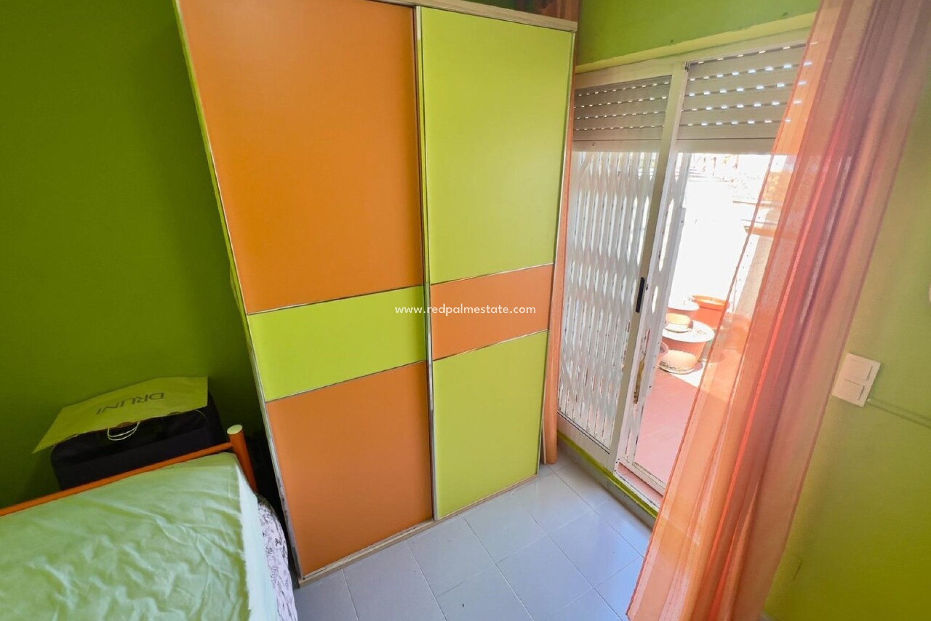 Resale - Apartment -
Torrevieja