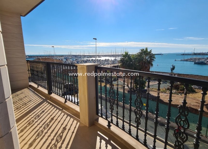 Resale - Apartment -
Torrevieja