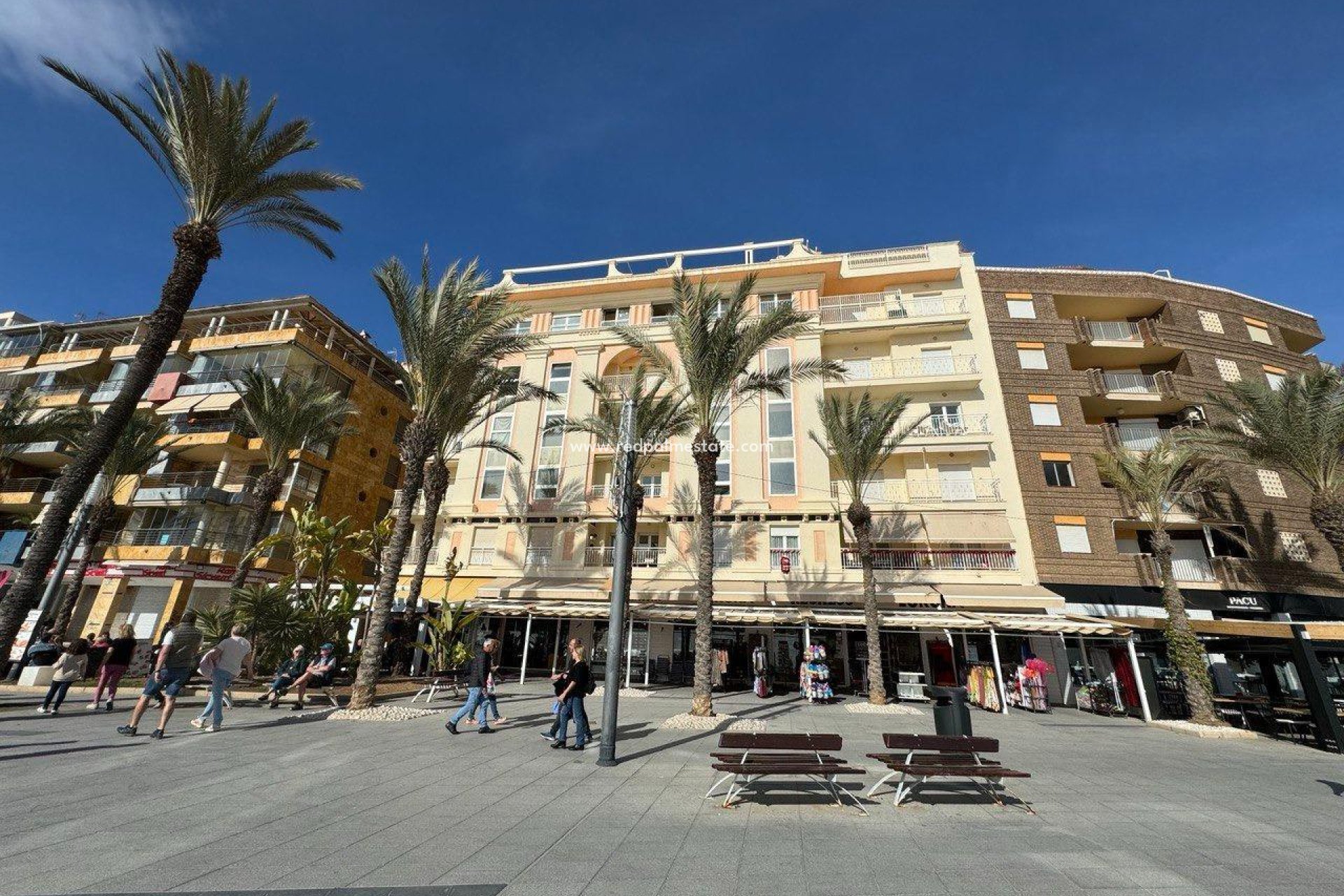 Resale - Apartment -
Torrevieja