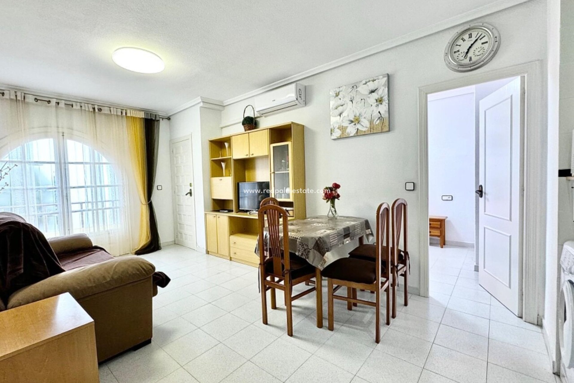 Resale - Apartment -
Torrevieja