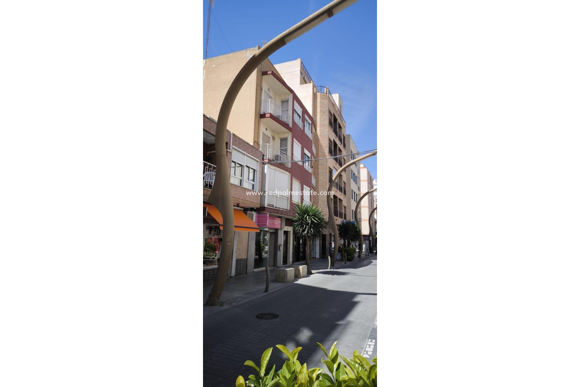 Resale - Apartment -
Torrevieja