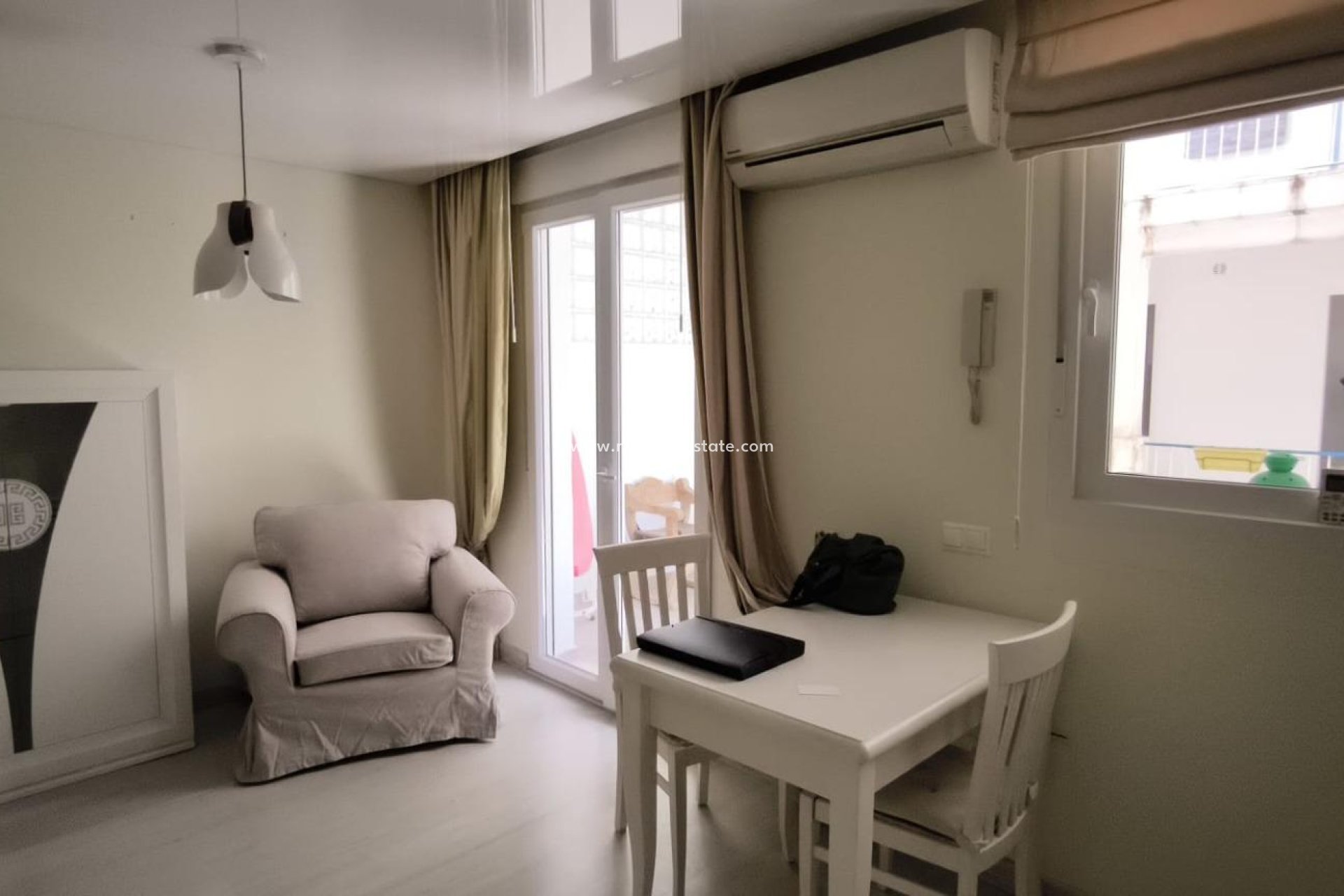 Resale - Apartment -
Torrevieja