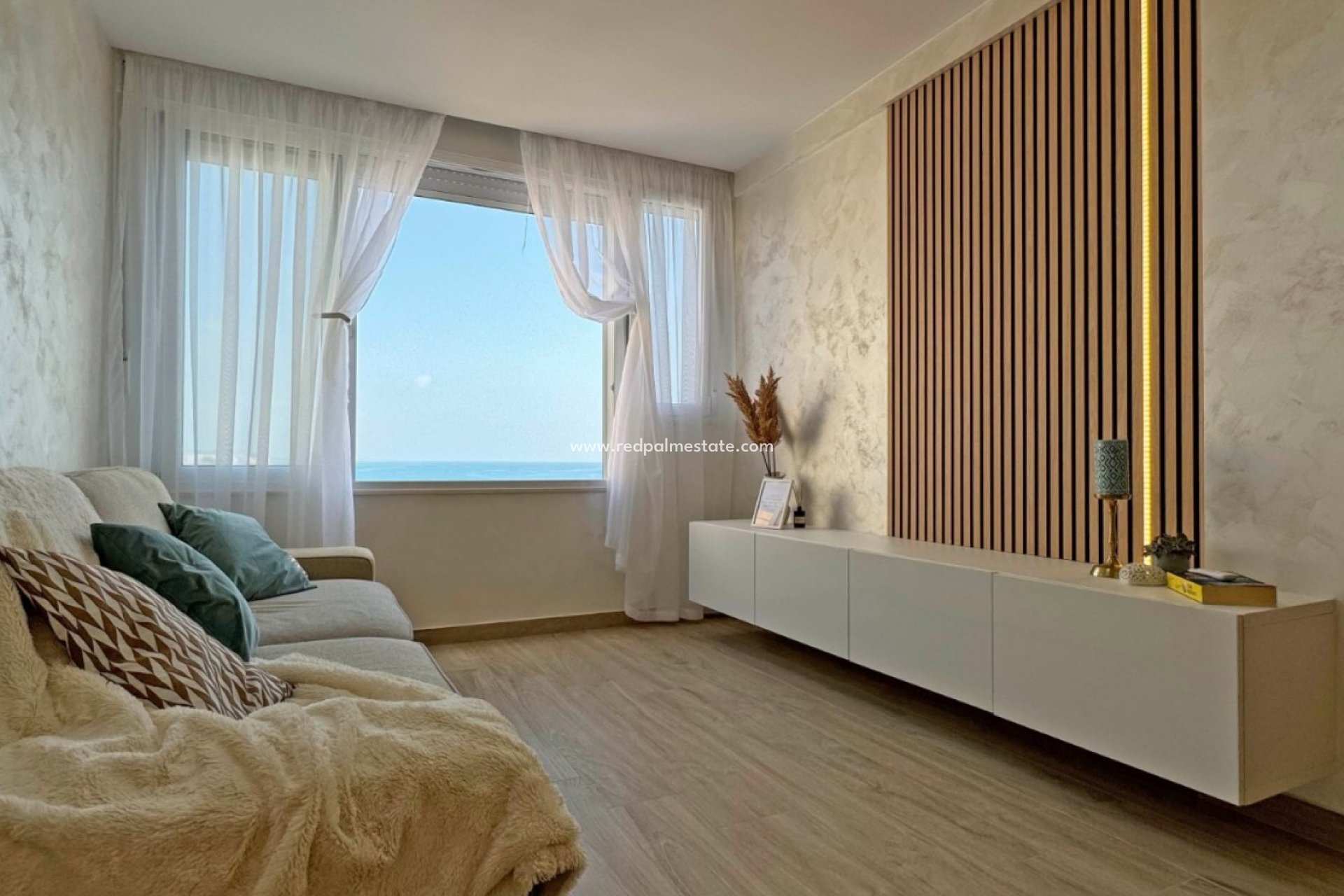 Resale - Apartment -
Torrevieja