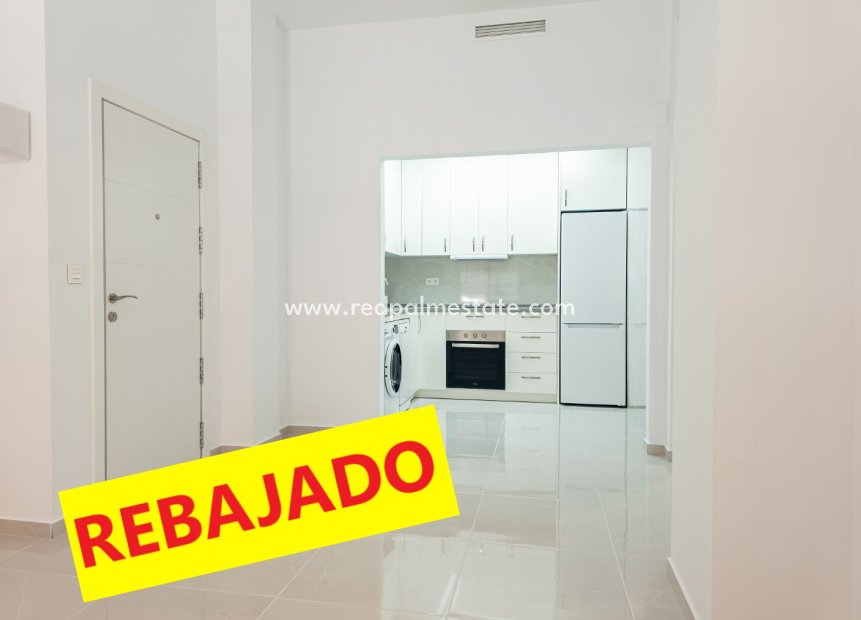 Resale - Apartment -
Torrevieja