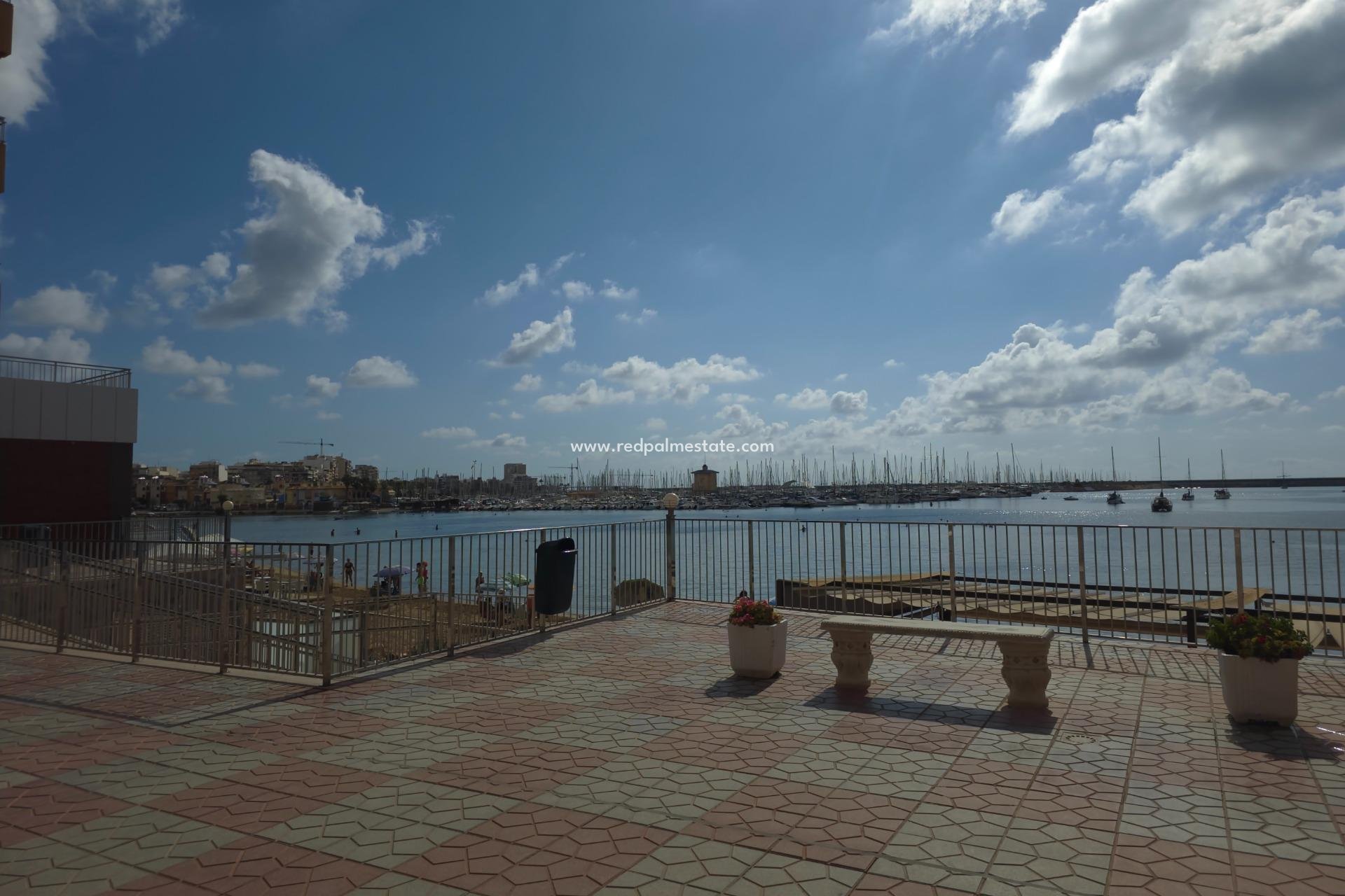 Resale - Apartment -
Torrevieja