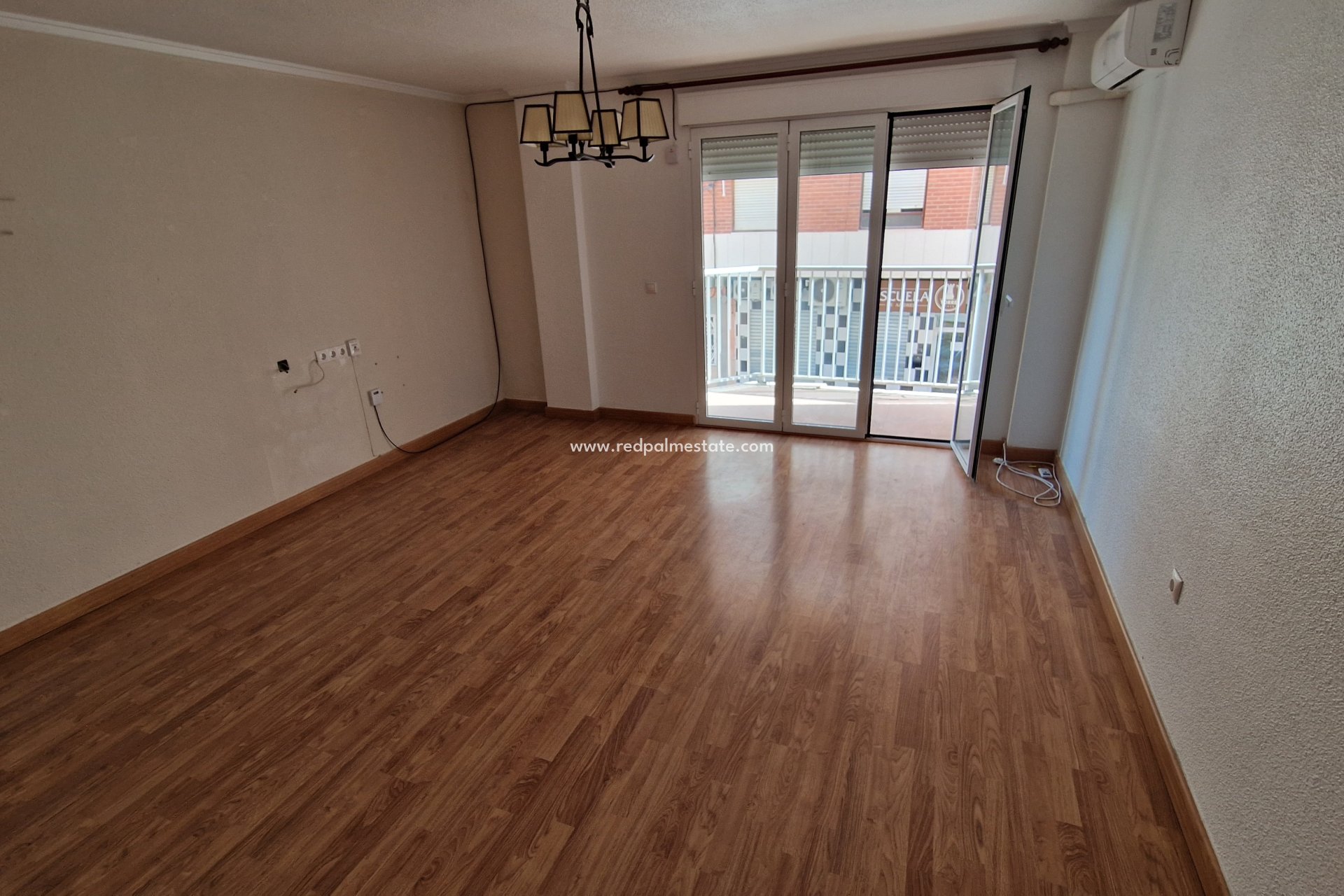 Resale - Apartment -
Torrevieja