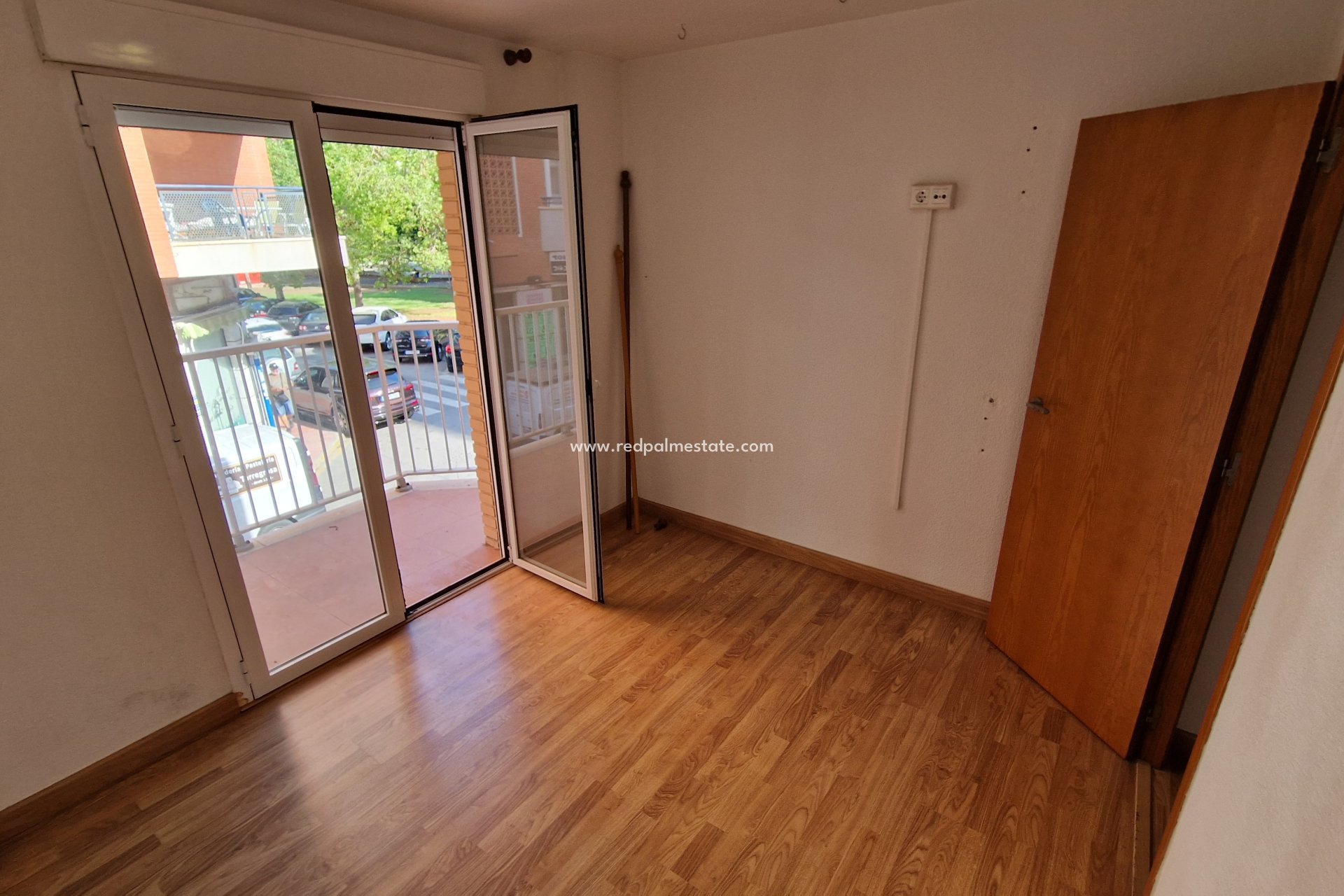 Resale - Apartment -
Torrevieja