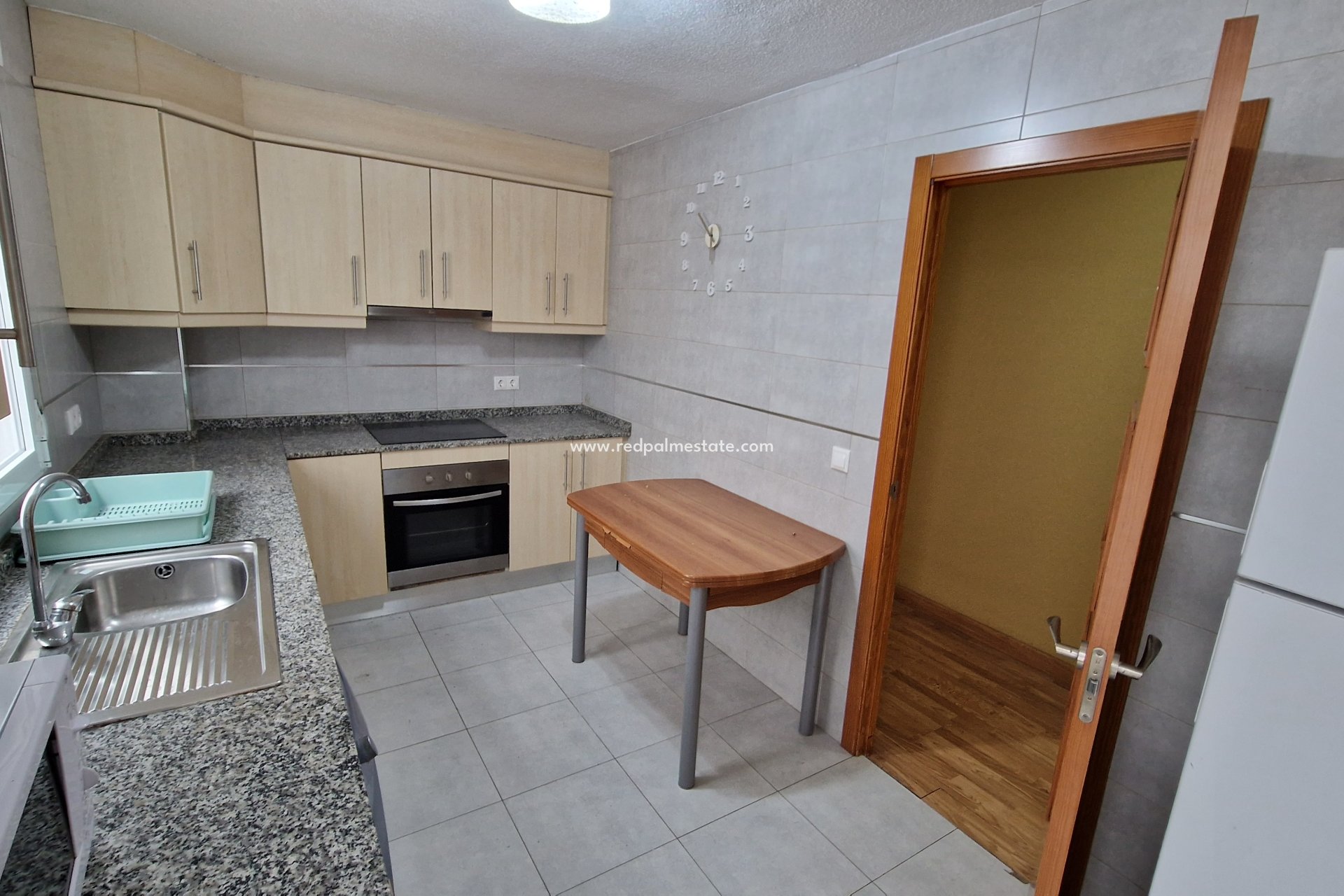 Resale - Apartment -
Torrevieja