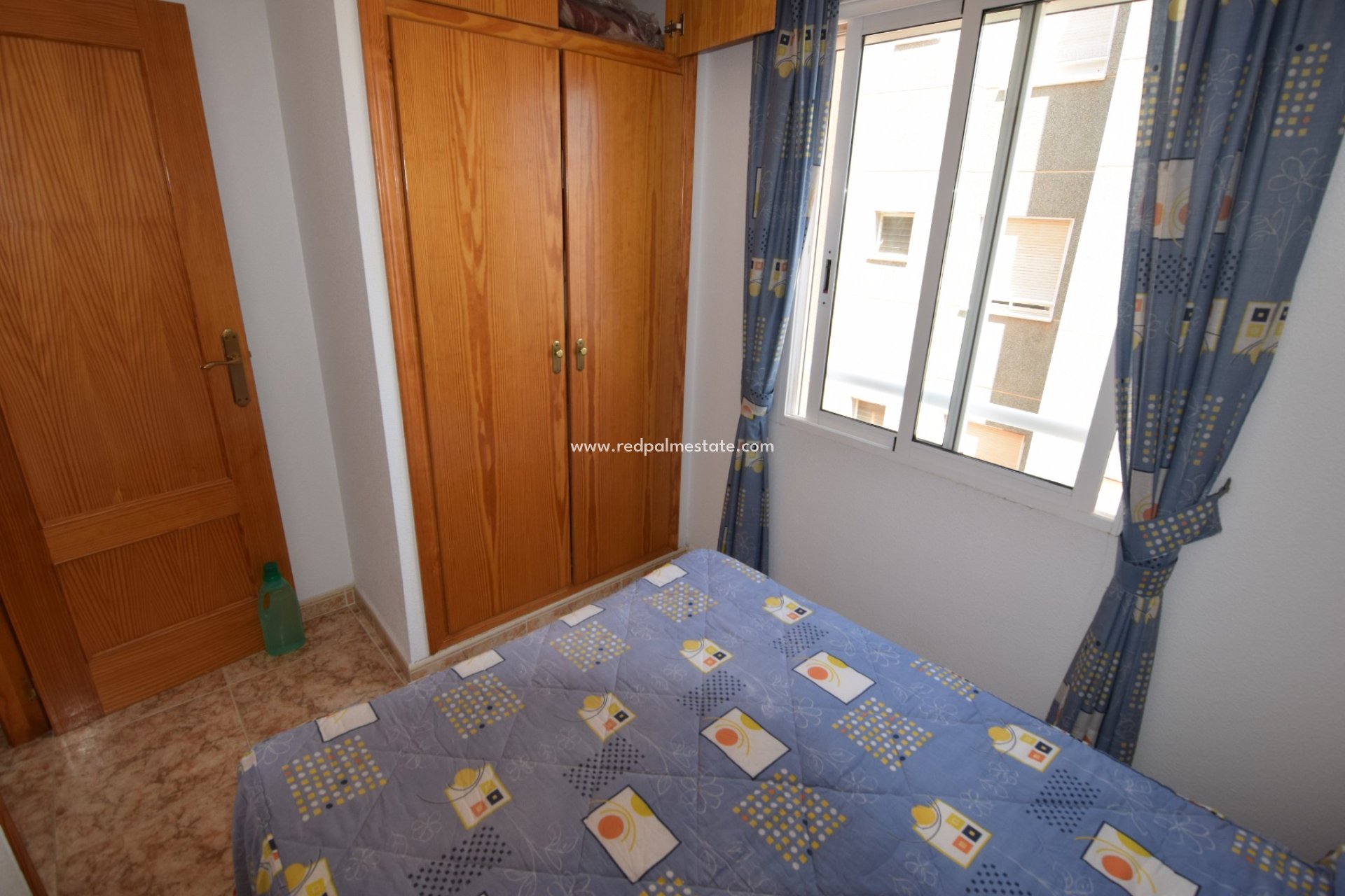 Resale - Apartment -
Torrevieja