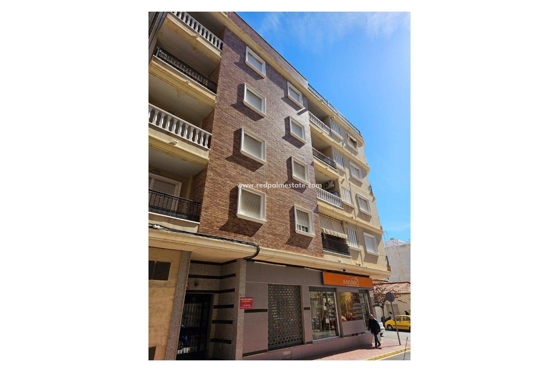 Resale - Apartment -
Torrevieja