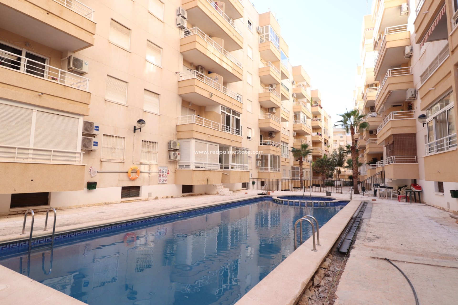 Resale - Apartment -
Torrevieja