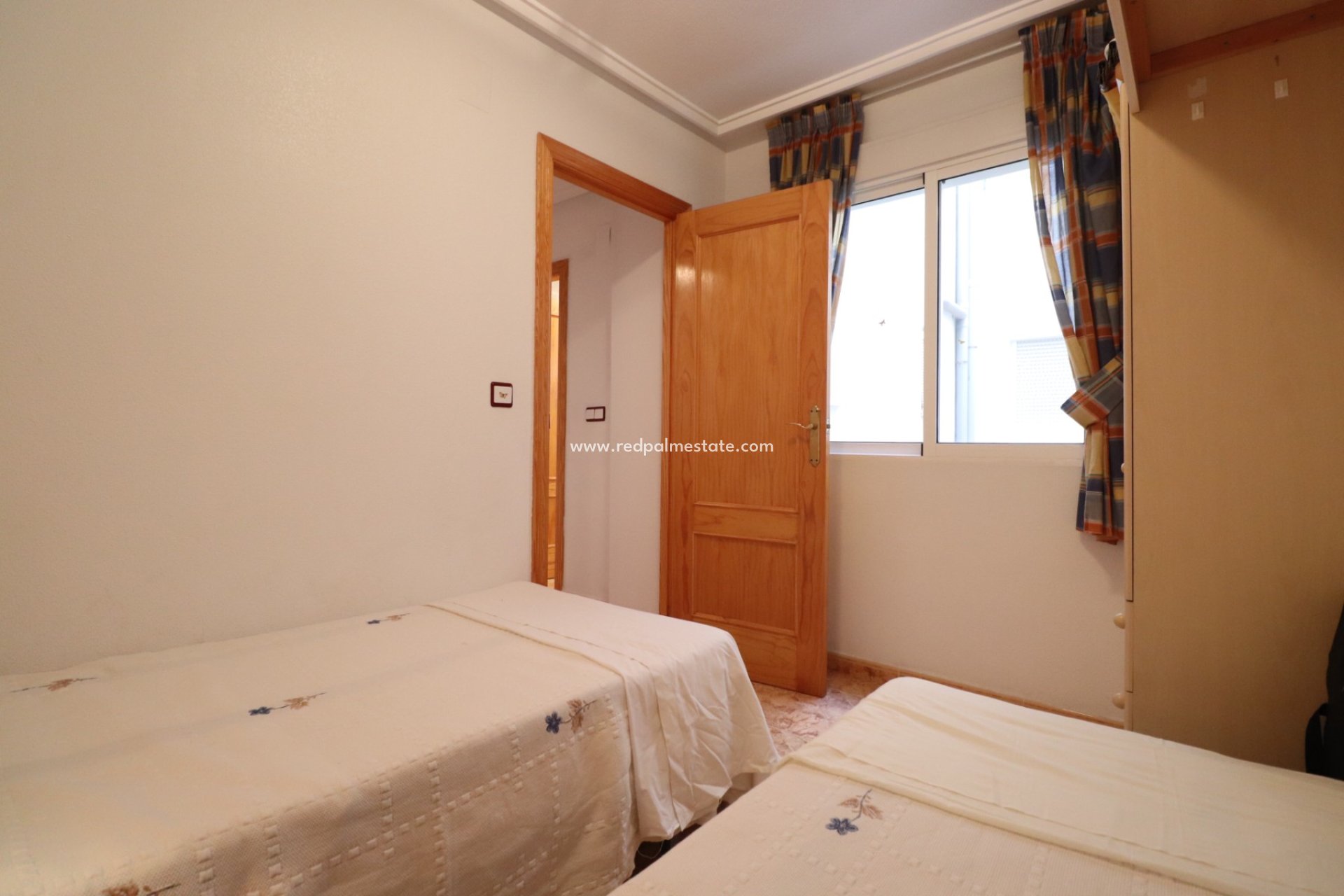 Resale - Apartment -
Torrevieja