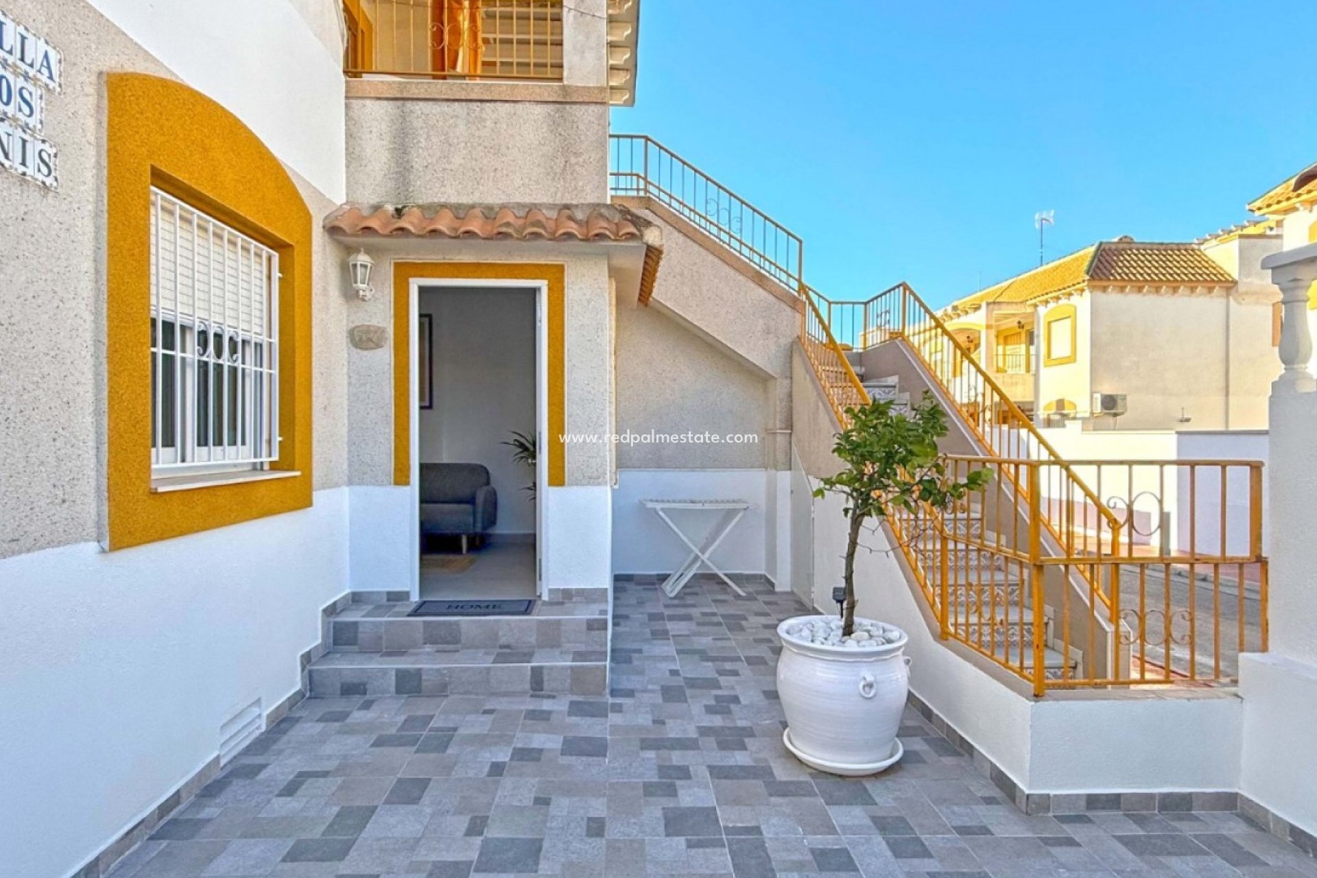 Resale - Apartment -
Torrevieja