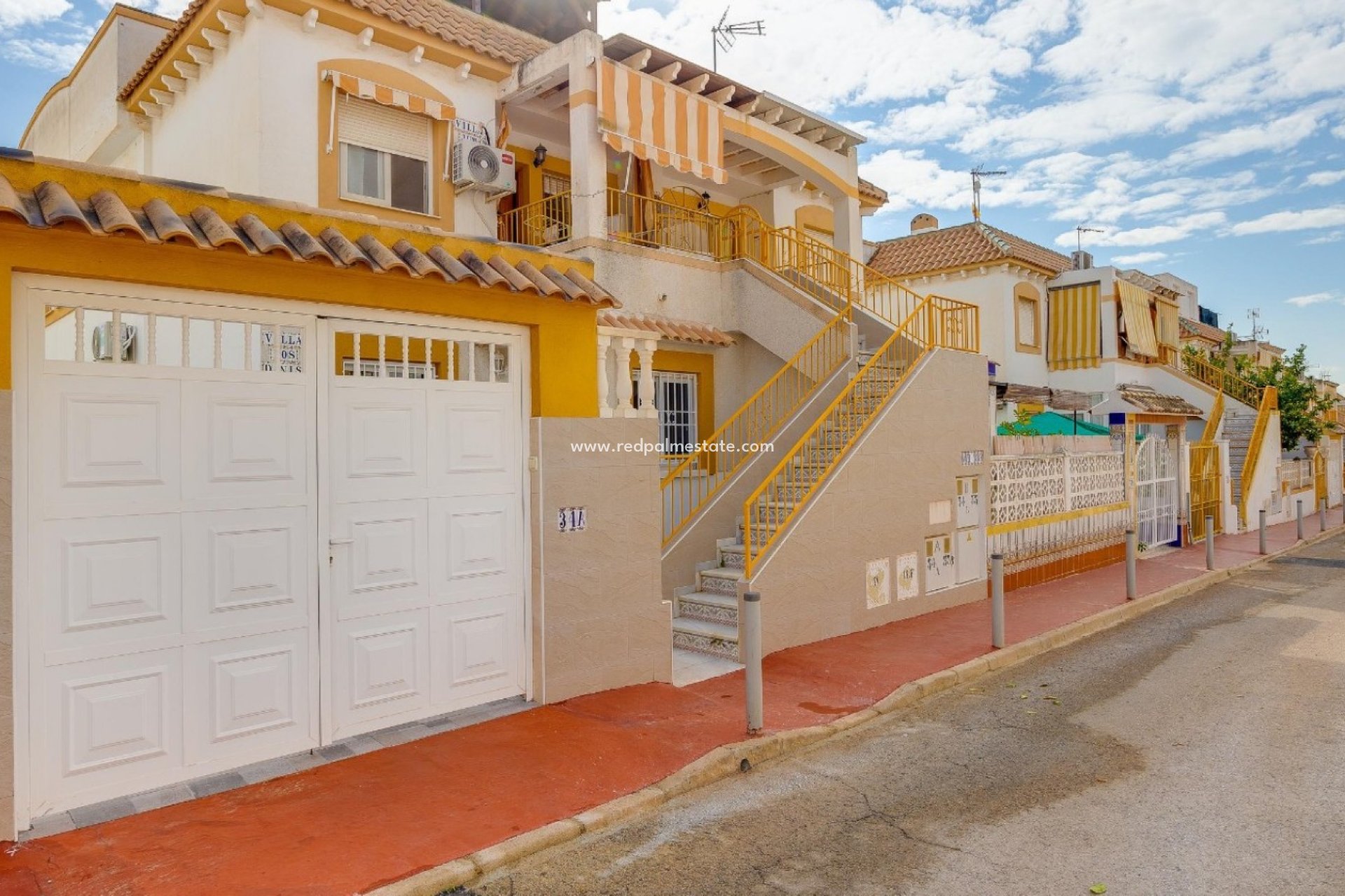 Resale - Apartment -
Torrevieja