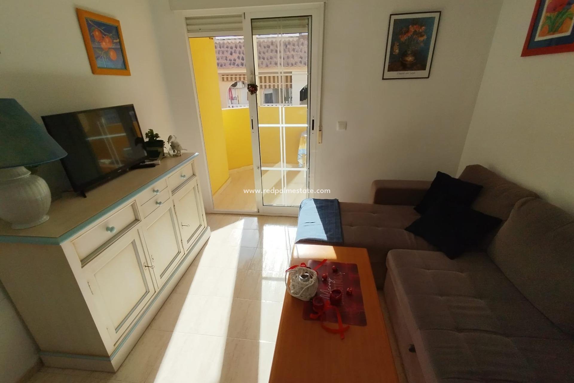 Resale - Apartment -
Torrevieja