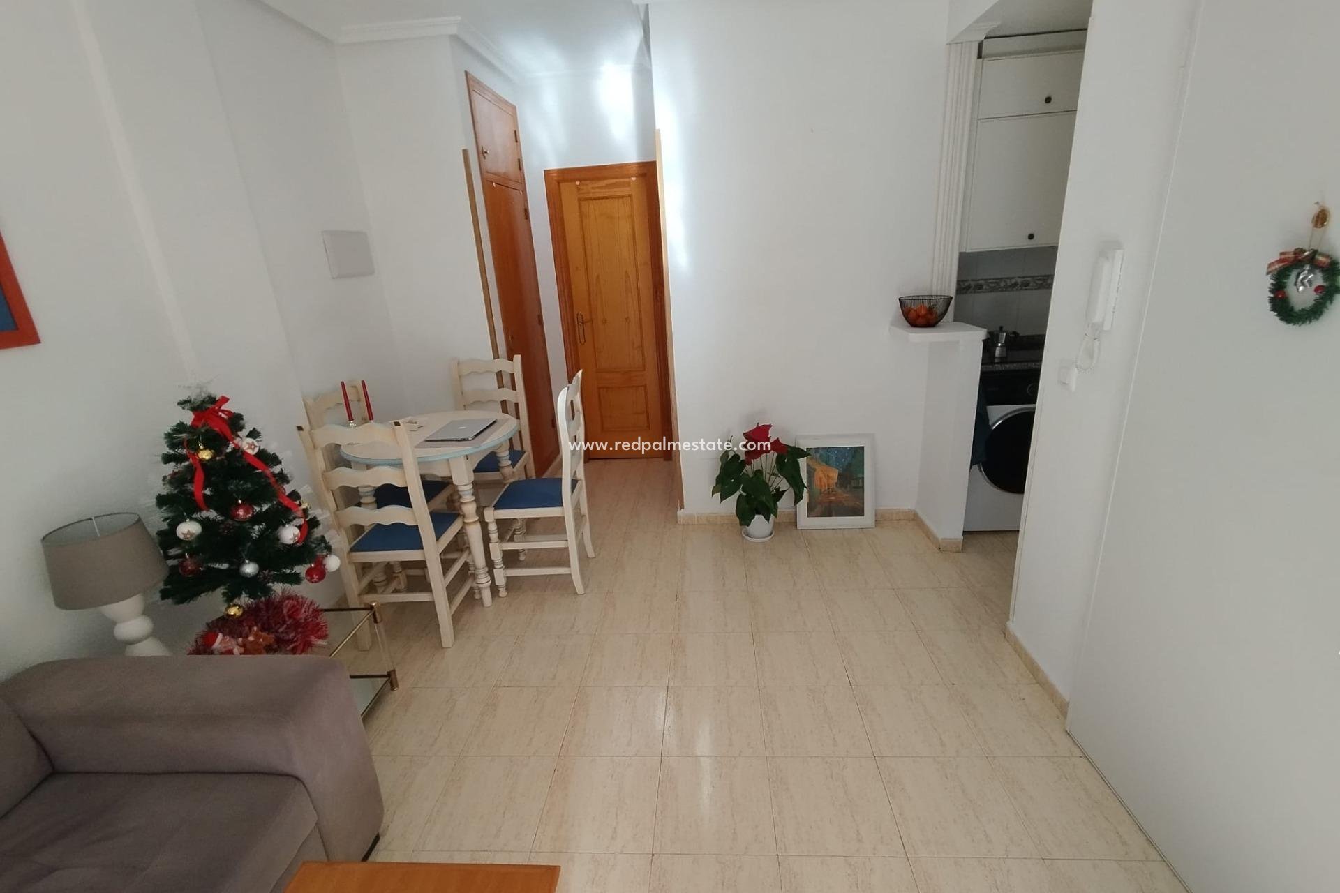 Resale - Apartment -
Torrevieja