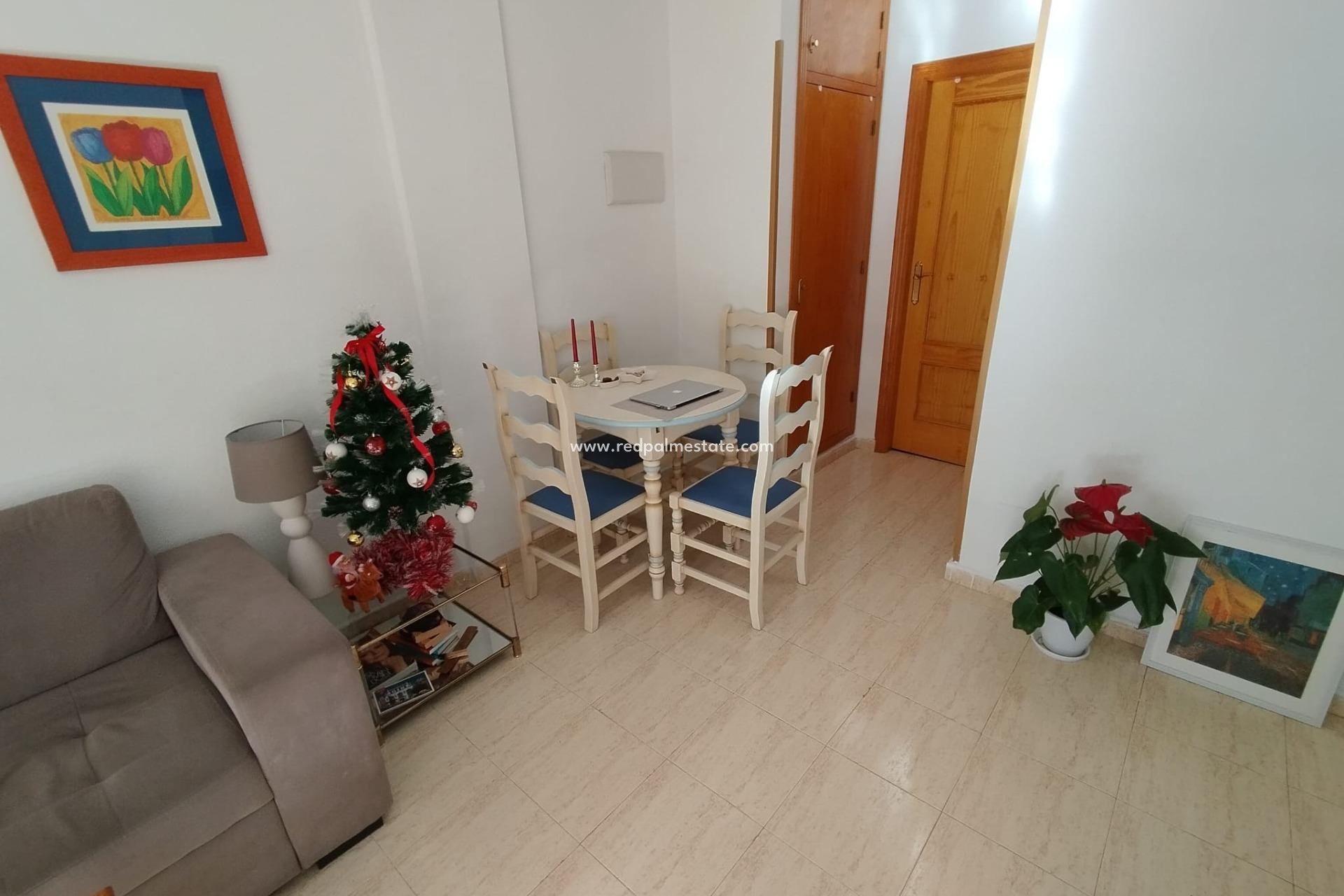 Resale - Apartment -
Torrevieja