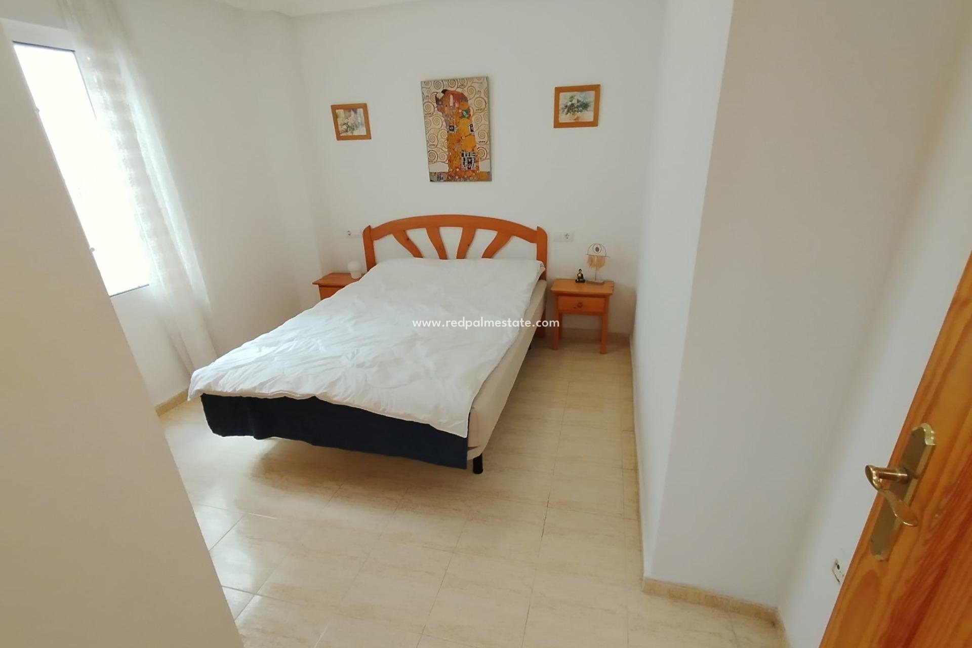 Resale - Apartment -
Torrevieja